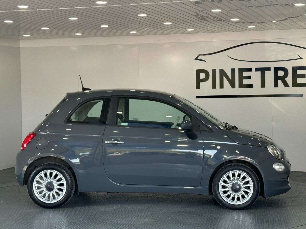 2020 FIAT 500 2020 FIAT 500