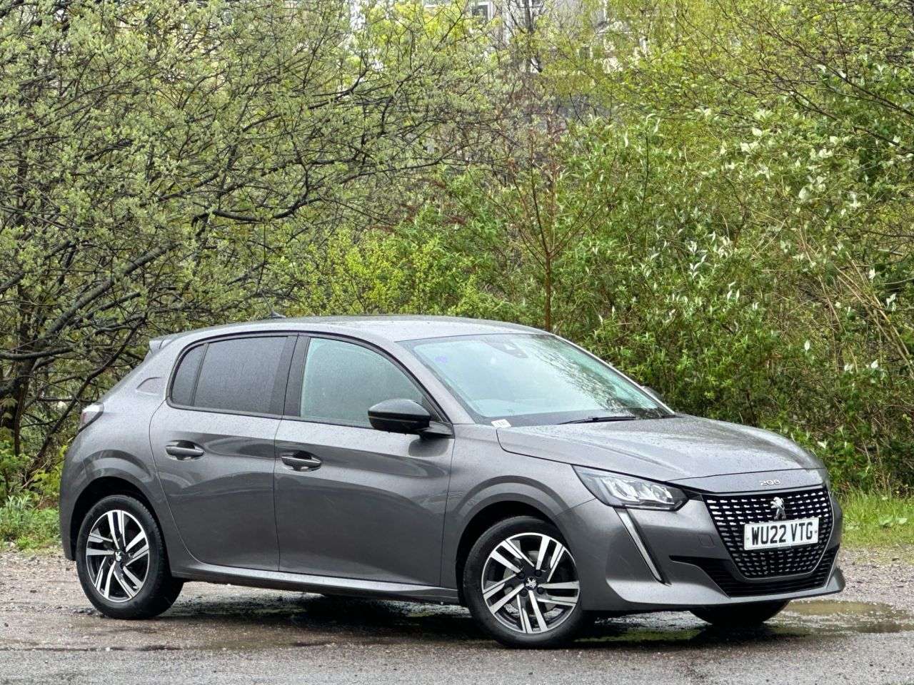 A 2022 PEUGEOT 208 1.2 PureTech Allure Premium Hatchback 5dr Petrol Manual Euro 6 (s/s) (100 p A 2022 PEUGEOT 208 1.2 PureTech Allure Premium Hatchback 5dr Petrol Manual Euro 6 (s/s) (100 p