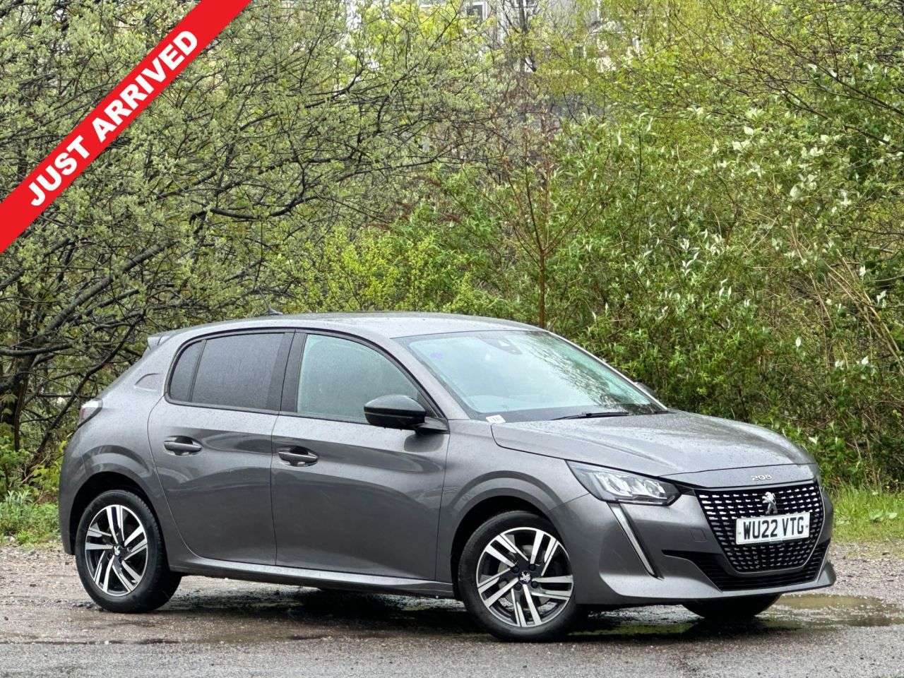 A 2022 PEUGEOT 208 1.2 PureTech Allure Premium Hatchback 5dr Petrol Manual Euro 6 (s/s) (100 p A 2022 PEUGEOT 208 1.2 PureTech Allure Premium Hatchback 5dr Petrol Manual Euro 6 (s/s) (100 p