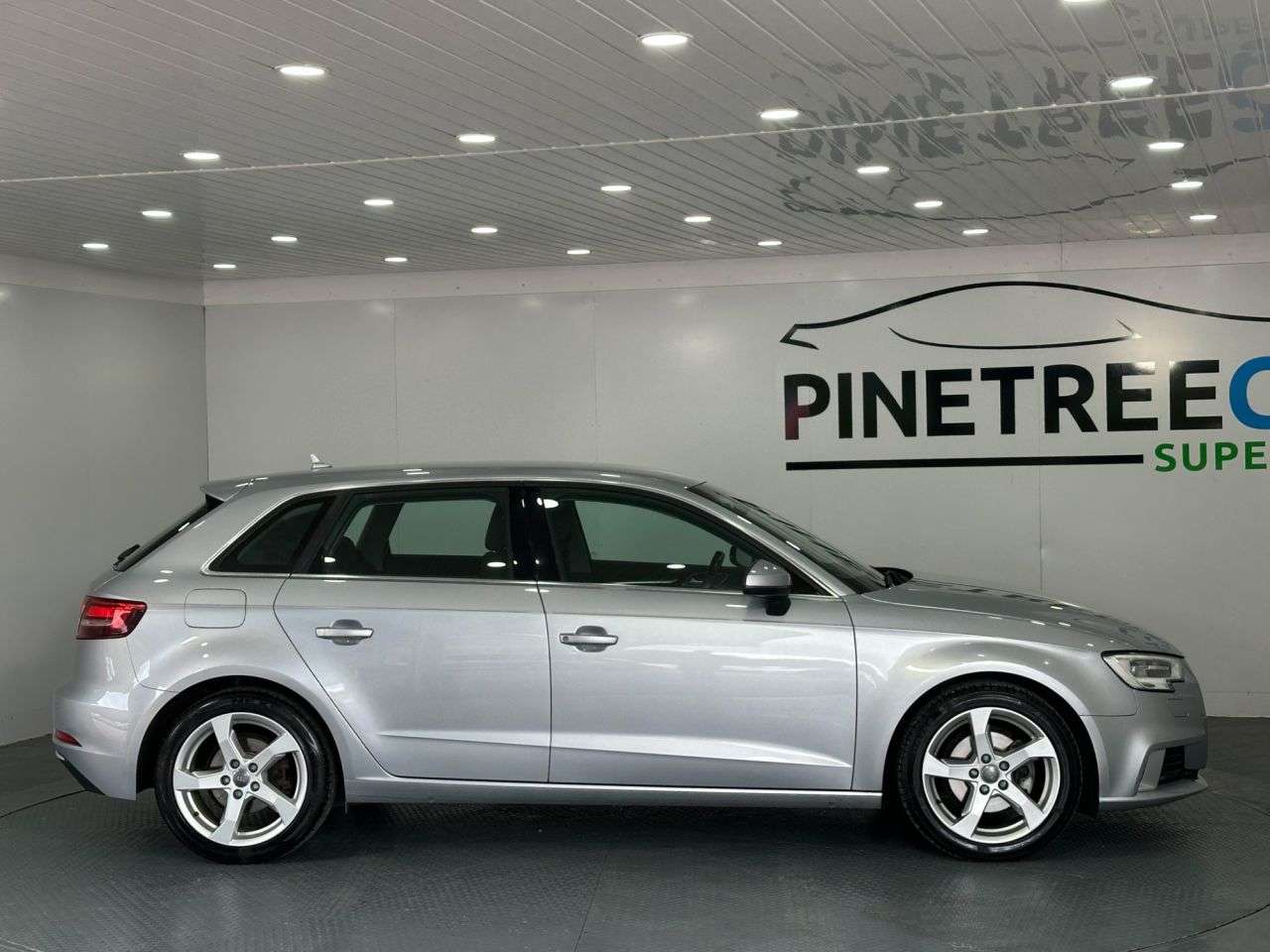 2016 AUDI A3 2016 AUDI A3