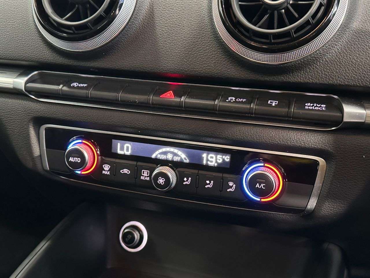 2016 AUDI A3 2016 AUDI A3
