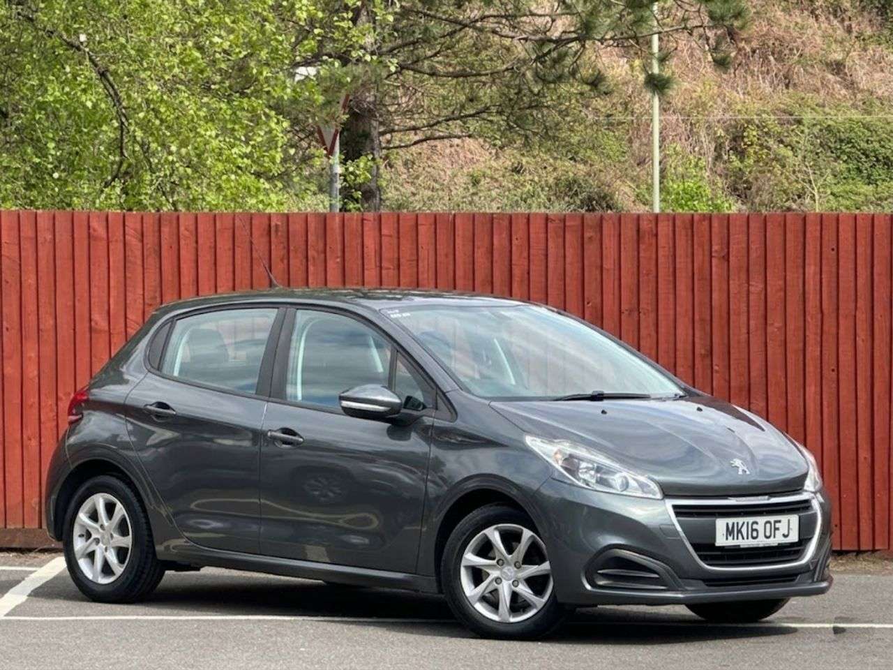 A 2016 PEUGEOT 208 1.0 PureTech Active Hatchback 5dr Petrol Manual Euro 6 (68 ps) A 2016 PEUGEOT 208 1.0 PureTech Active Hatchback 5dr Petrol Manual Euro 6 (68 ps)