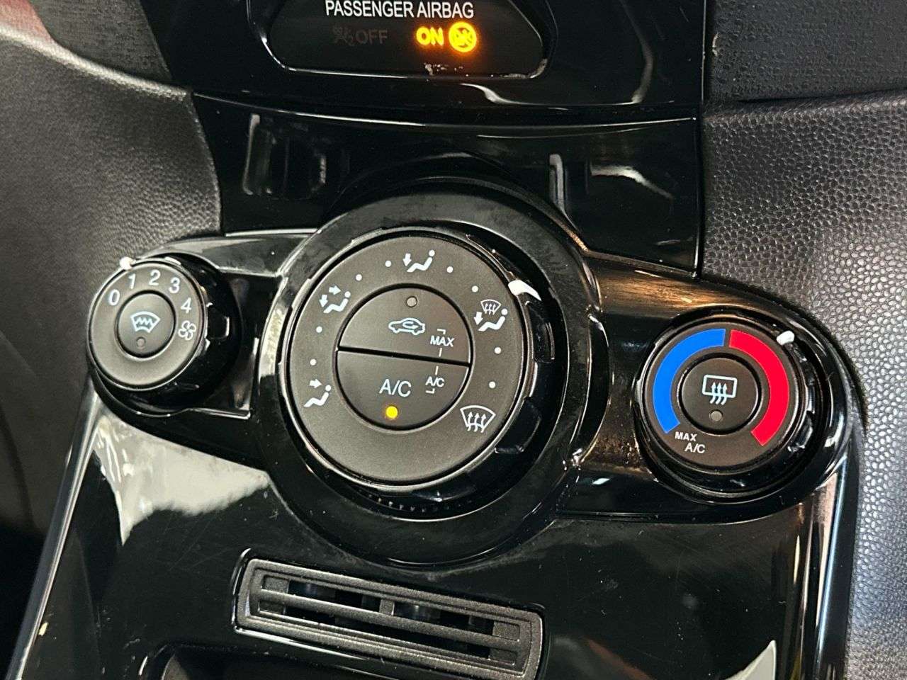 2016 FORD FIESTA 2016 FORD FIESTA