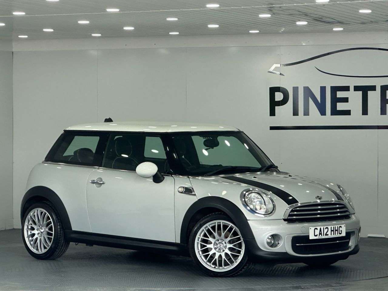 A 2012 MINI HATCH 1.6 Cooper London 2012 Hatchback 3dr Petrol Manual Euro 5 (s/s) (122 ps) A 2012 MINI HATCH 1.6 Cooper London 2012 Hatchback 3dr Petrol Manual Euro 5 (s/s) (122 ps)