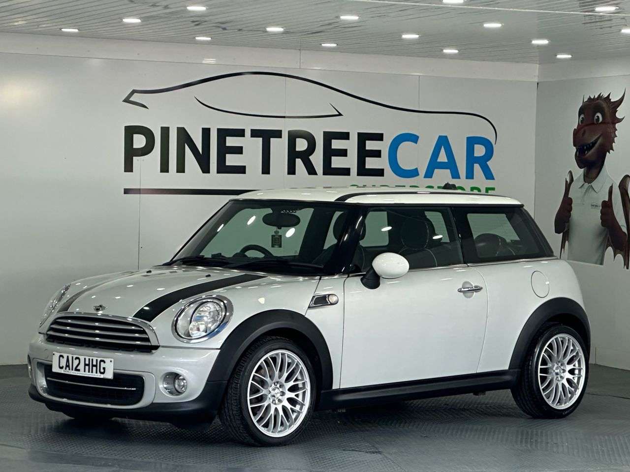 A 2012 MINI HATCH 1.6 Cooper London 2012 Hatchback 3dr Petrol Manual Euro 5 (s/s) (122 ps) A 2012 MINI HATCH 1.6 Cooper London 2012 Hatchback 3dr Petrol Manual Euro 5 (s/s) (122 ps)