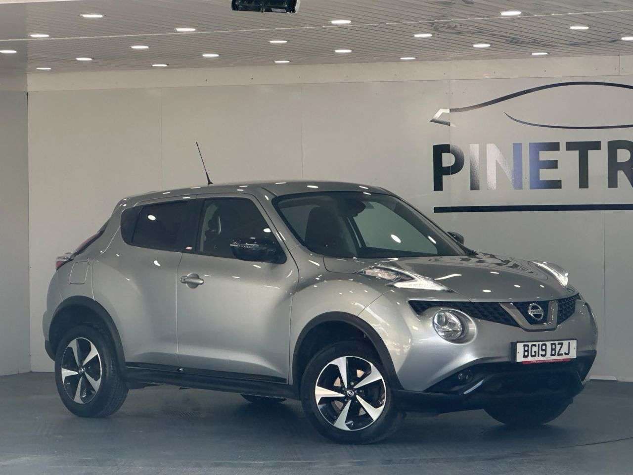 A 2019 NISSAN JUKE 1.6 Bose Personal Edition SUV 5dr Petrol XTRON Euro 6 (112 ps) A 2019 NISSAN JUKE 1.6 Bose Personal Edition SUV 5dr Petrol XTRON Euro 6 (112 ps)