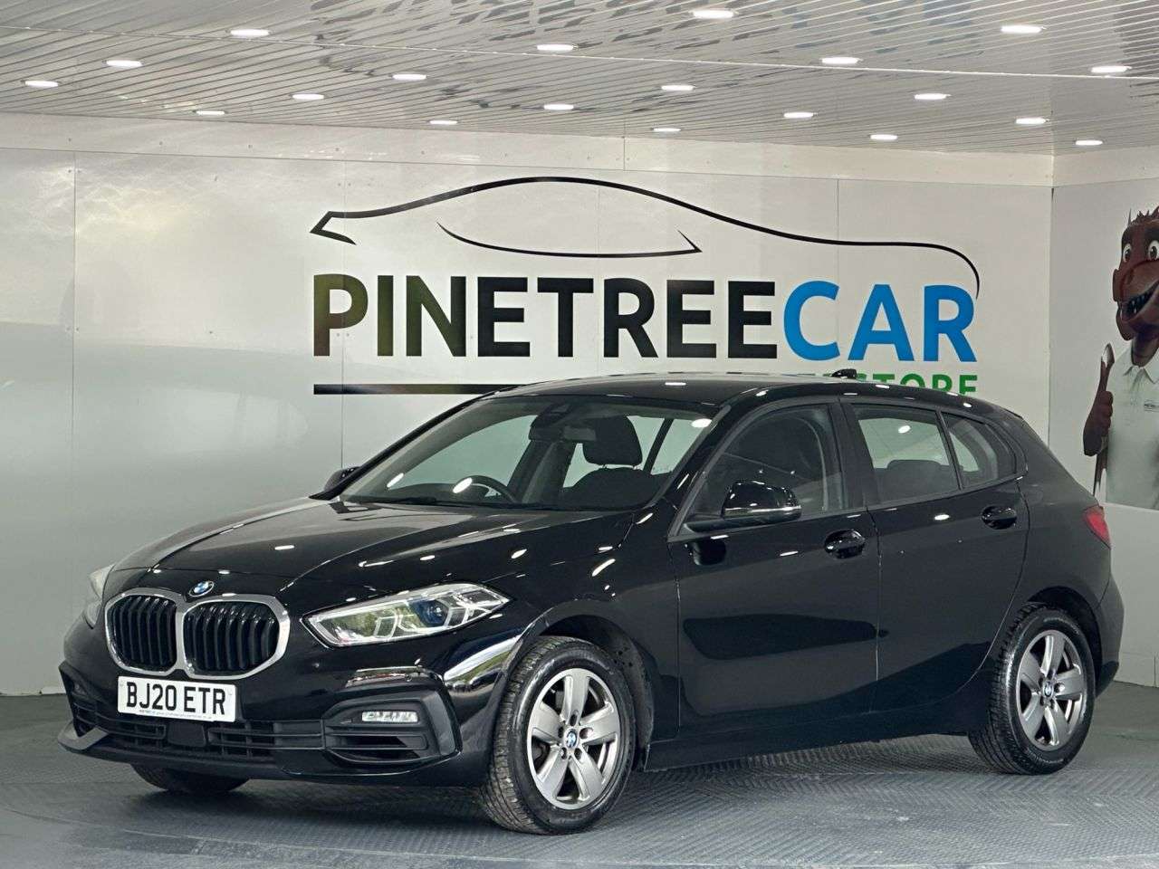 A 2020 BMW 1 SERIES 1.5 118i SE Hatchback 5dr Petrol DCT Euro 6 (s/s) (140 ps) A 2020 BMW 1 SERIES 1.5 118i SE Hatchback 5dr Petrol DCT Euro 6 (s/s) (140 ps)
