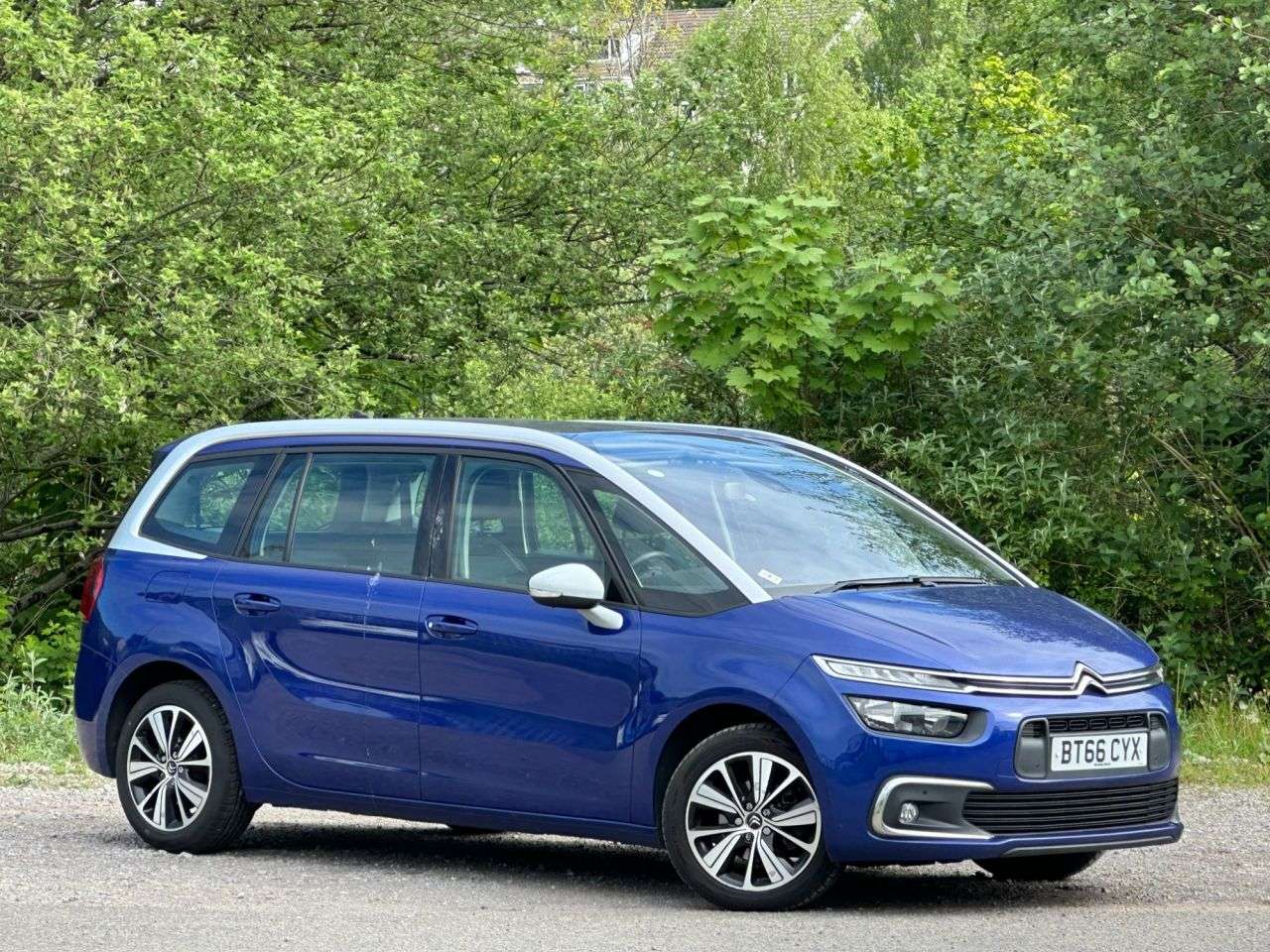 A 2016 CITROEN GRAND C4 PICASSO 1.6 BlueHDi Feel MPV 5dr Diesel Manual Euro 6 (s/s) (120 ps) A 2016 CITROEN GRAND C4 PICASSO 1.6 BlueHDi Feel MPV 5dr Diesel Manual Euro 6 (s/s) (120 ps)