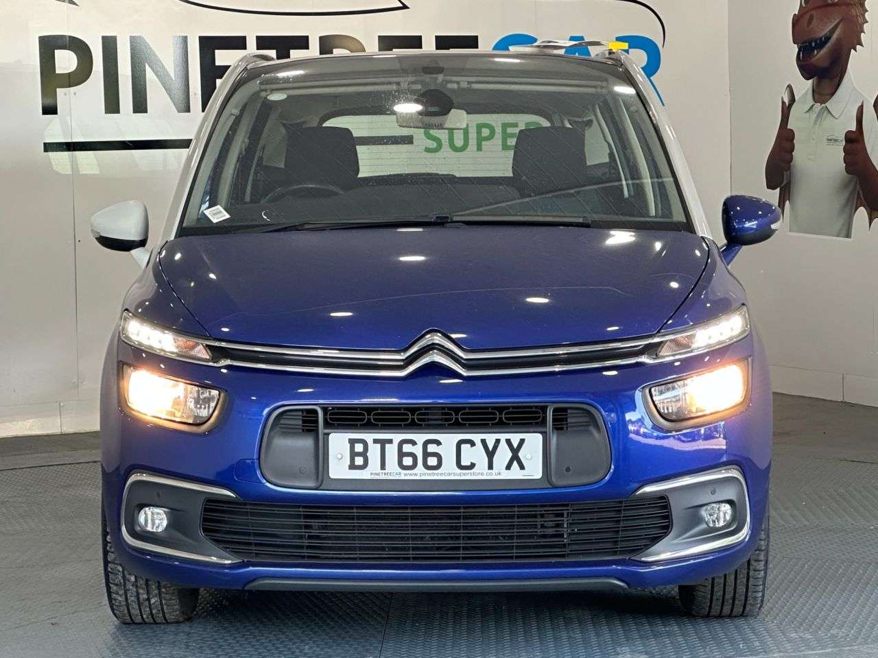 A 2016 CITROEN GRAND C4 PICASSO 1.6 BlueHDi Feel MPV 5dr Diesel Manual Euro 6 (s/s) (120 ps) A 2016 CITROEN GRAND C4 PICASSO 1.6 BlueHDi Feel MPV 5dr Diesel Manual Euro 6 (s/s) (120 ps)
