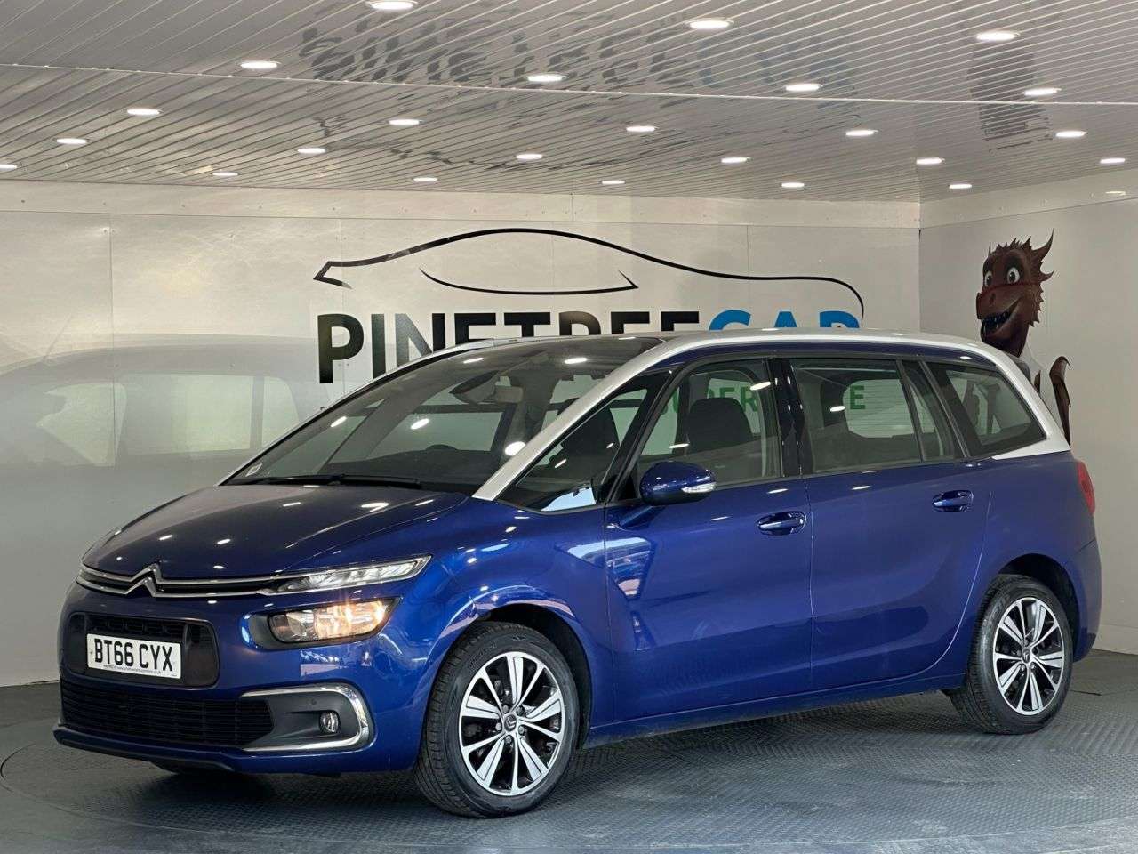 A 2016 CITROEN GRAND C4 PICASSO 1.6 BlueHDi Feel MPV 5dr Diesel Manual Euro 6 (s/s) (120 ps) A 2016 CITROEN GRAND C4 PICASSO 1.6 BlueHDi Feel MPV 5dr Diesel Manual Euro 6 (s/s) (120 ps)