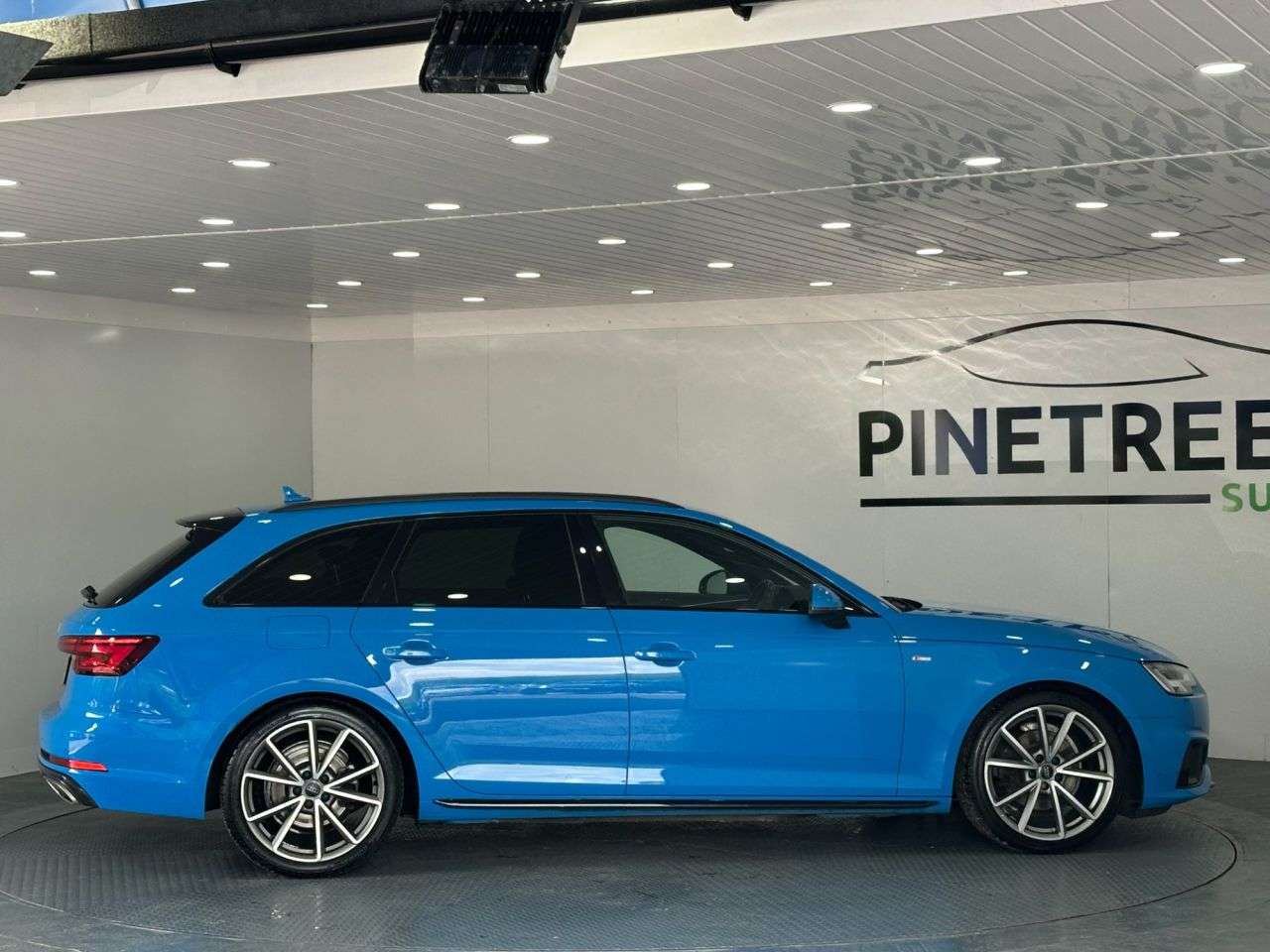 2019 AUDI A4 AVANT 2019 AUDI A4 AVANT