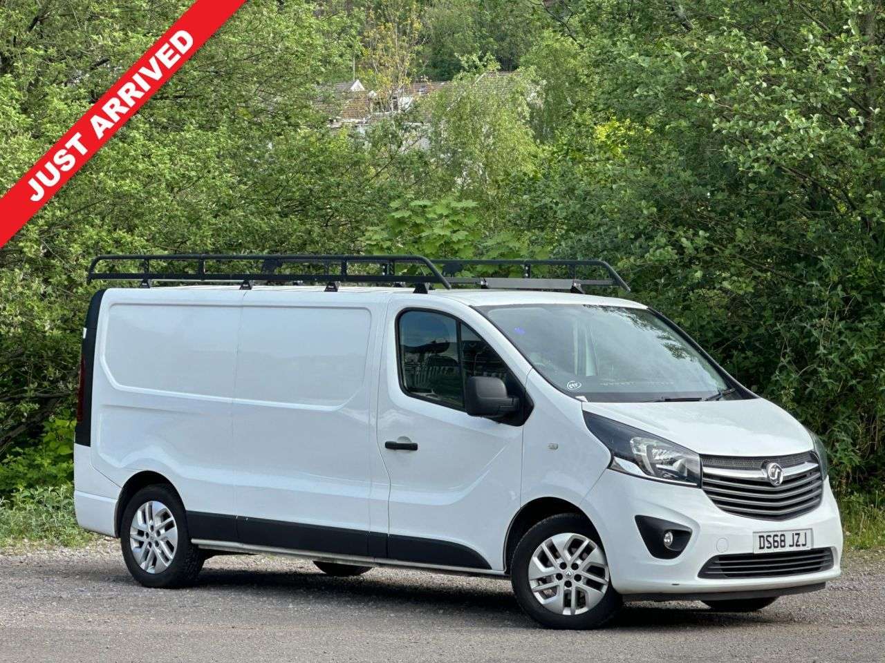A 2018 VAUXHALL VIVARO 1.6 CDTi 2900 Sportive Panel Van 5dr Diesel Manual L2 H1 Euro 6 (120 ps) A 2018 VAUXHALL VIVARO 1.6 CDTi 2900 Sportive Panel Van 5dr Diesel Manual L2 H1 Euro 6 (120 ps)