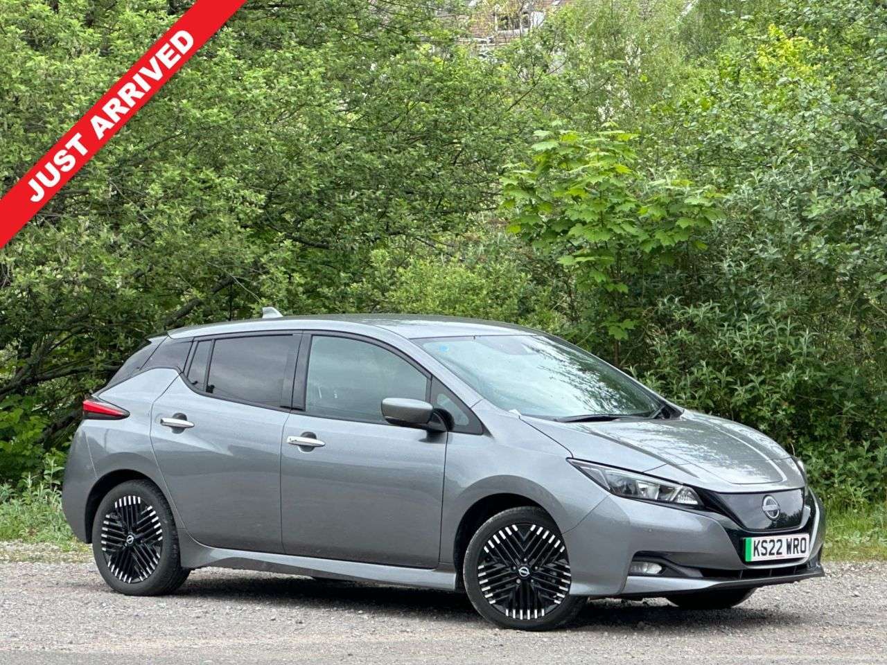 A 2022 NISSAN LEAF 39kWh N-Connecta Hatchback 5dr Electric Auto (150 ps) A 2022 NISSAN LEAF 39kWh N-Connecta Hatchback 5dr Electric Auto (150 ps)
