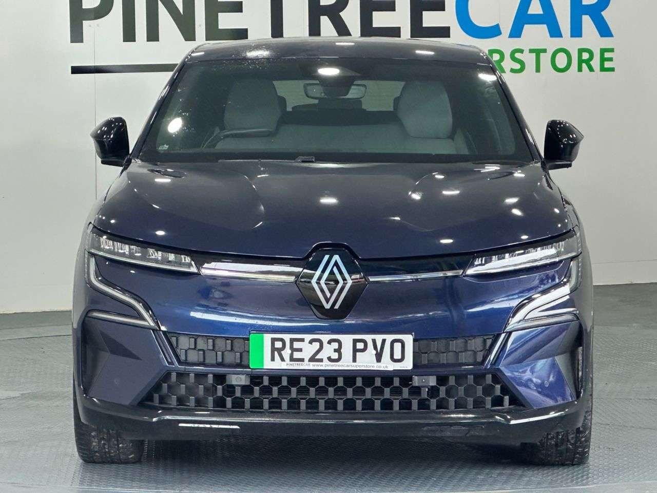 A 2023 RENAULT MEGANE E-TECH 60kWh techno Hatchback 5dr Electric Auto (optimum charge) (220 ps) A 2023 RENAULT MEGANE E-TECH 60kWh techno Hatchback 5dr Electric Auto (optimum charge) (220 ps)