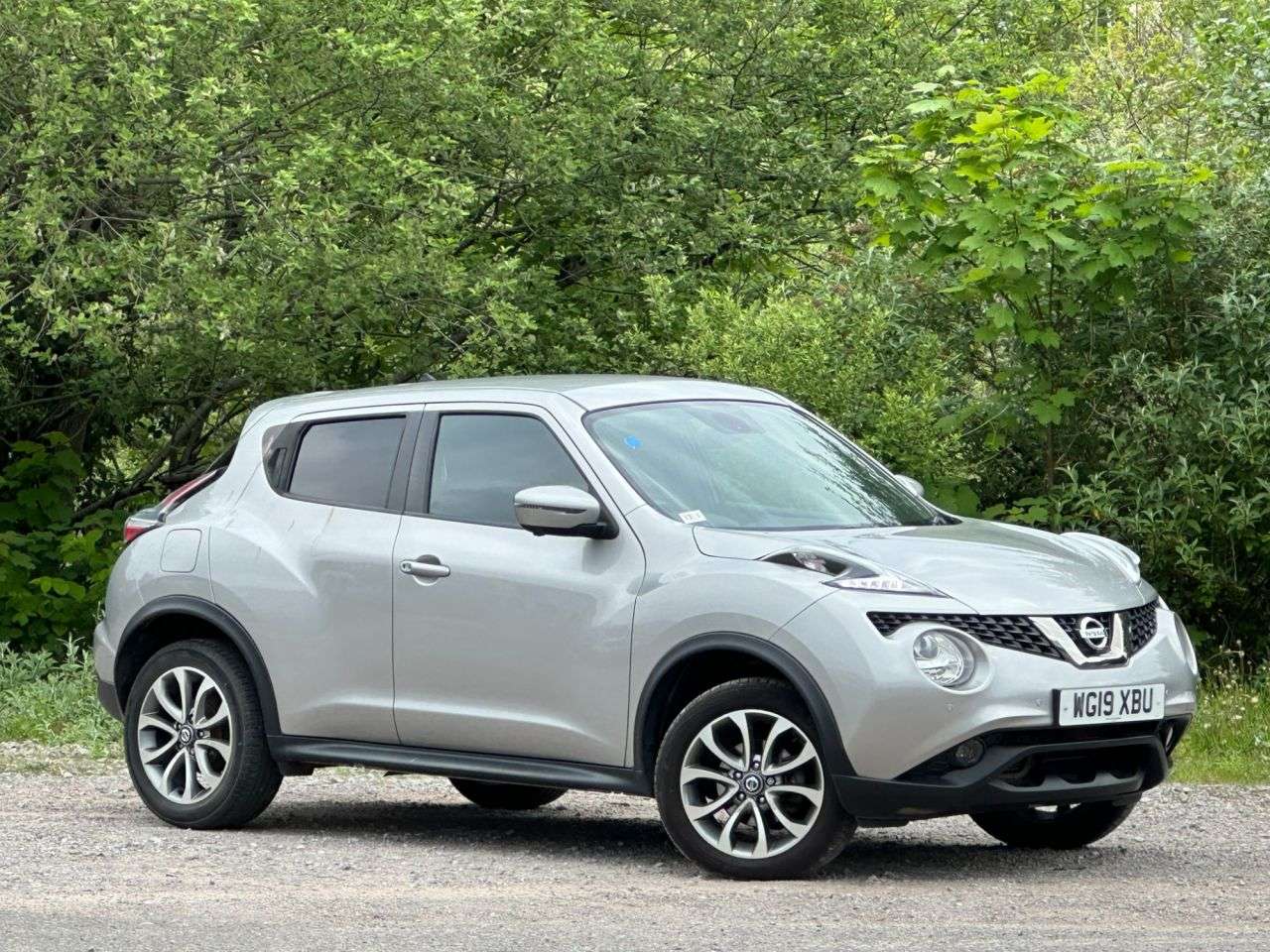 A 2019 NISSAN JUKE 1.6 Tekna SUV 5dr Petrol XTRON Euro 6 (117 ps) A 2019 NISSAN JUKE 1.6 Tekna SUV 5dr Petrol XTRON Euro 6 (117 ps)
