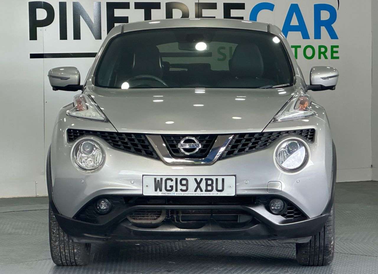 A 2019 NISSAN JUKE 1.6 Tekna SUV 5dr Petrol XTRON Euro 6 (117 ps) A 2019 NISSAN JUKE 1.6 Tekna SUV 5dr Petrol XTRON Euro 6 (117 ps)