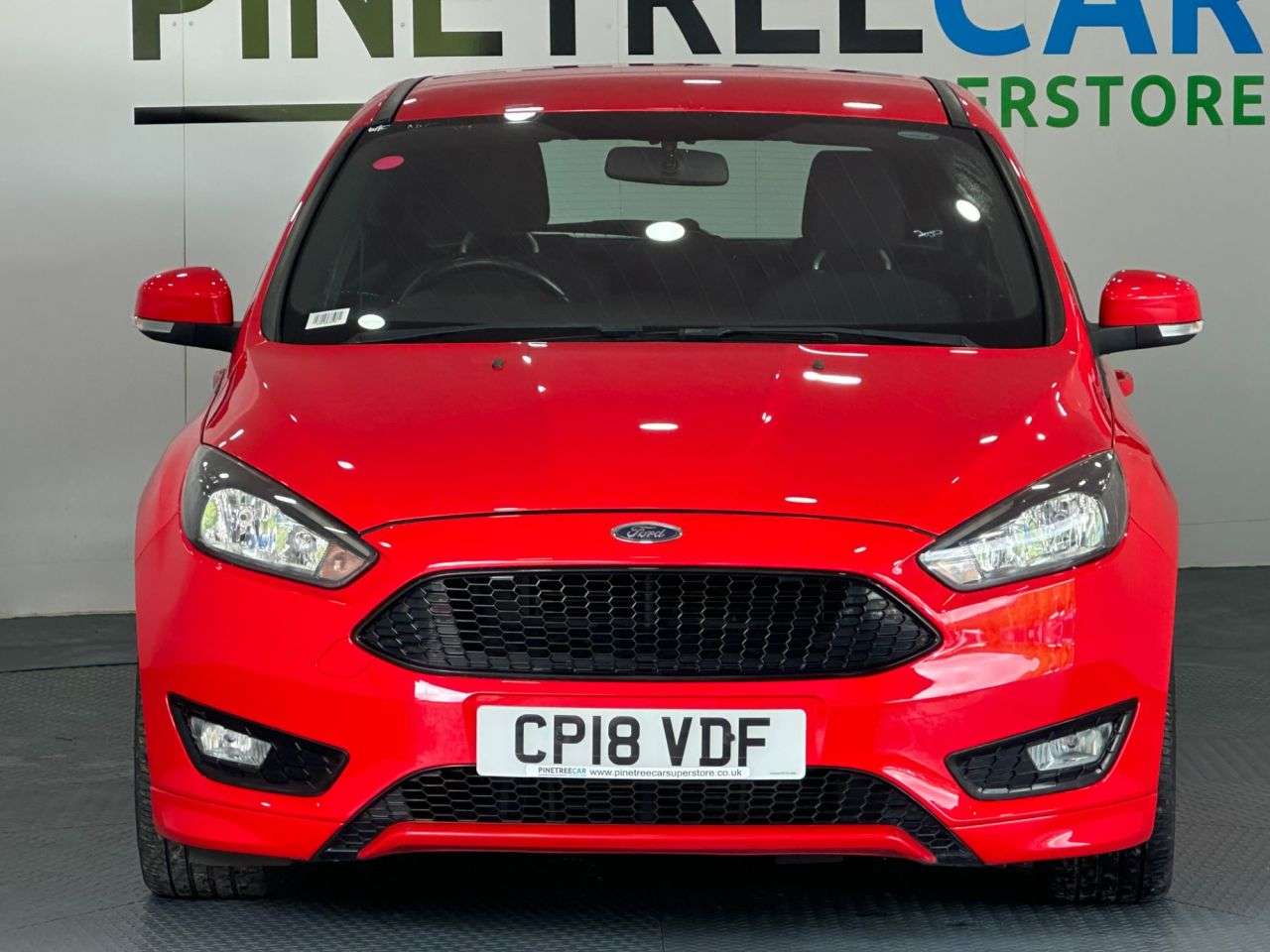 A 2018 FORD FOCUS 1.0T EcoBoost ST-Line Hatchback 5dr Petrol Manual Euro 6 (s/s) (140 ps) A 2018 FORD FOCUS 1.0T EcoBoost ST-Line Hatchback 5dr Petrol Manual Euro 6 (s/s) (140 ps)