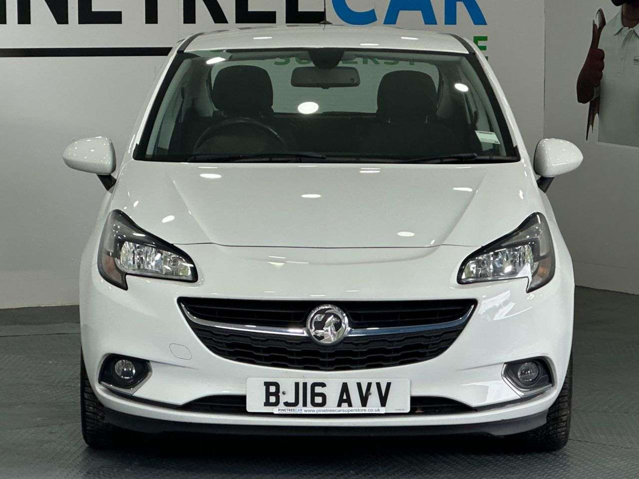 A 2016 VAUXHALL CORSA 1.4i ecoFLEX SRi Hatchback 5dr Petrol Manual Euro 6 (90 ps) A 2016 VAUXHALL CORSA 1.4i ecoFLEX SRi Hatchback 5dr Petrol Manual Euro 6 (90 ps)