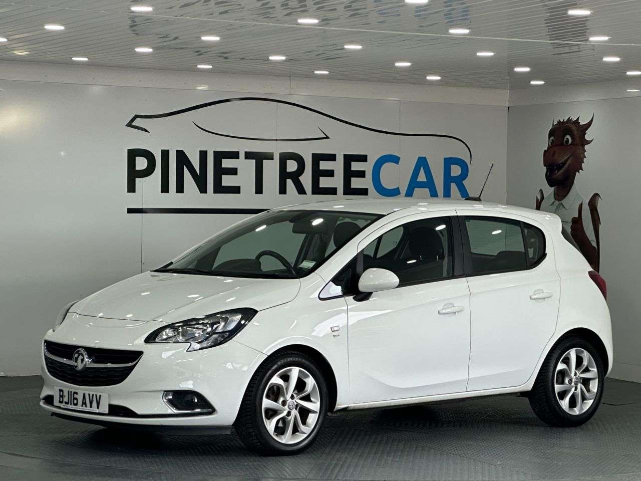 A 2016 VAUXHALL CORSA 1.4i ecoFLEX SRi Hatchback 5dr Petrol Manual Euro 6 (90 ps) A 2016 VAUXHALL CORSA 1.4i ecoFLEX SRi Hatchback 5dr Petrol Manual Euro 6 (90 ps)