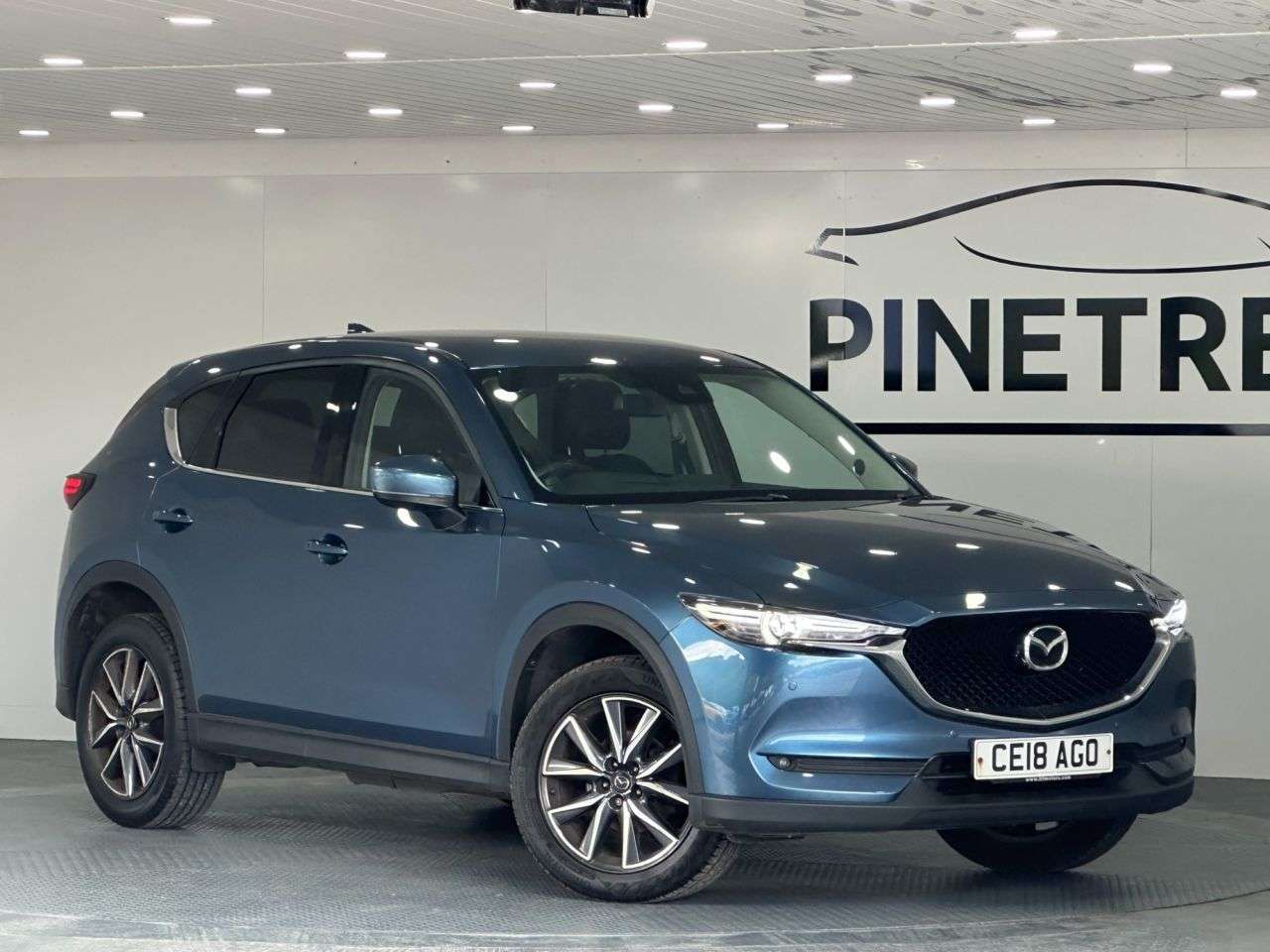 A 2018 MAZDA CX-5 2.0 SKYACTIV-G Sport Nav SUV 5dr Petrol Manual Euro 6 (s/s) (165 ps) A 2018 MAZDA CX-5 2.0 SKYACTIV-G Sport Nav SUV 5dr Petrol Manual Euro 6 (s/s) (165 ps)