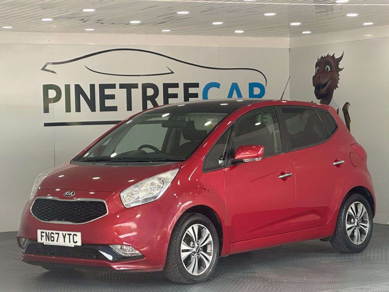 A 2017 KIA VENGA 1.6 4 MPV 5dr Petrol Auto Euro 6 (123 bhp) A 2017 KIA VENGA 1.6 4 MPV 5dr Petrol Auto Euro 6 (123 bhp)