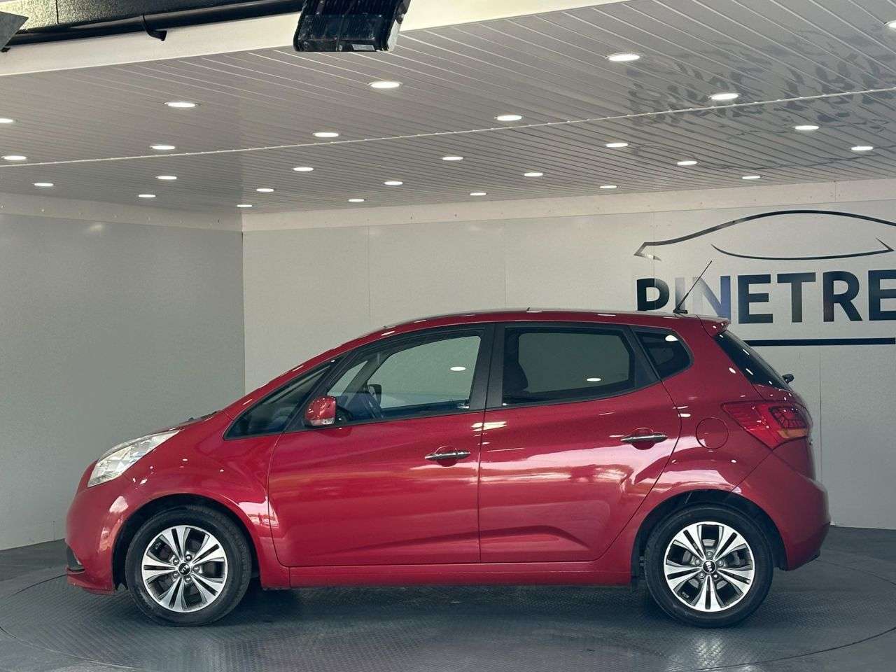 2017 KIA VENGA 2017 KIA VENGA