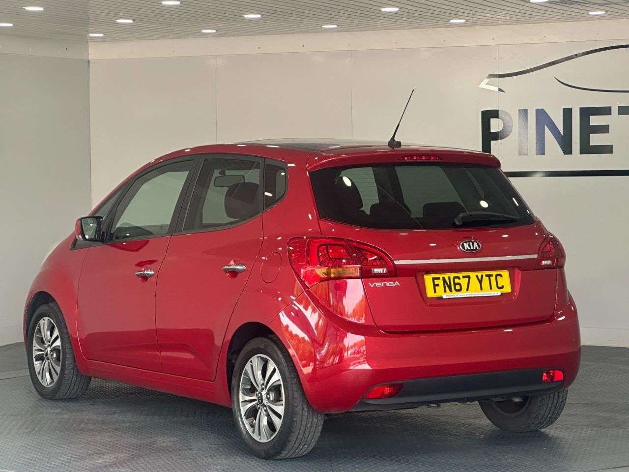 2017 KIA VENGA 2017 KIA VENGA