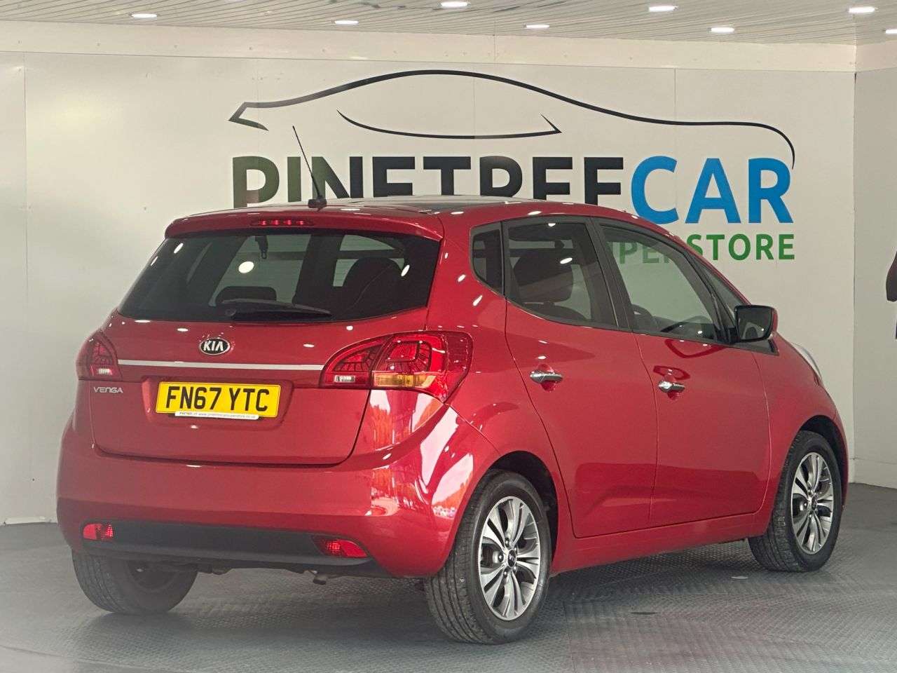 2017 KIA VENGA 2017 KIA VENGA