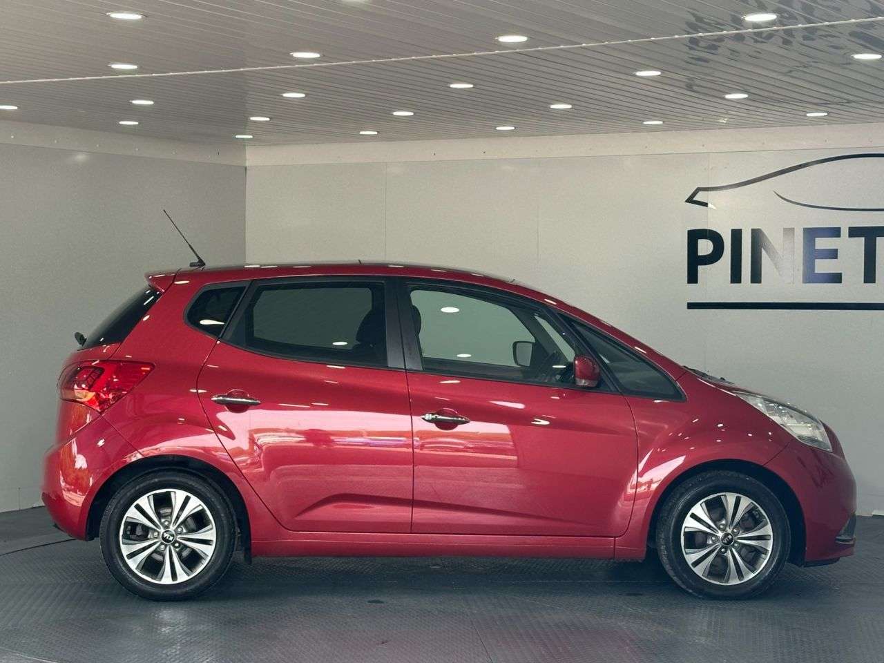2017 KIA VENGA 2017 KIA VENGA