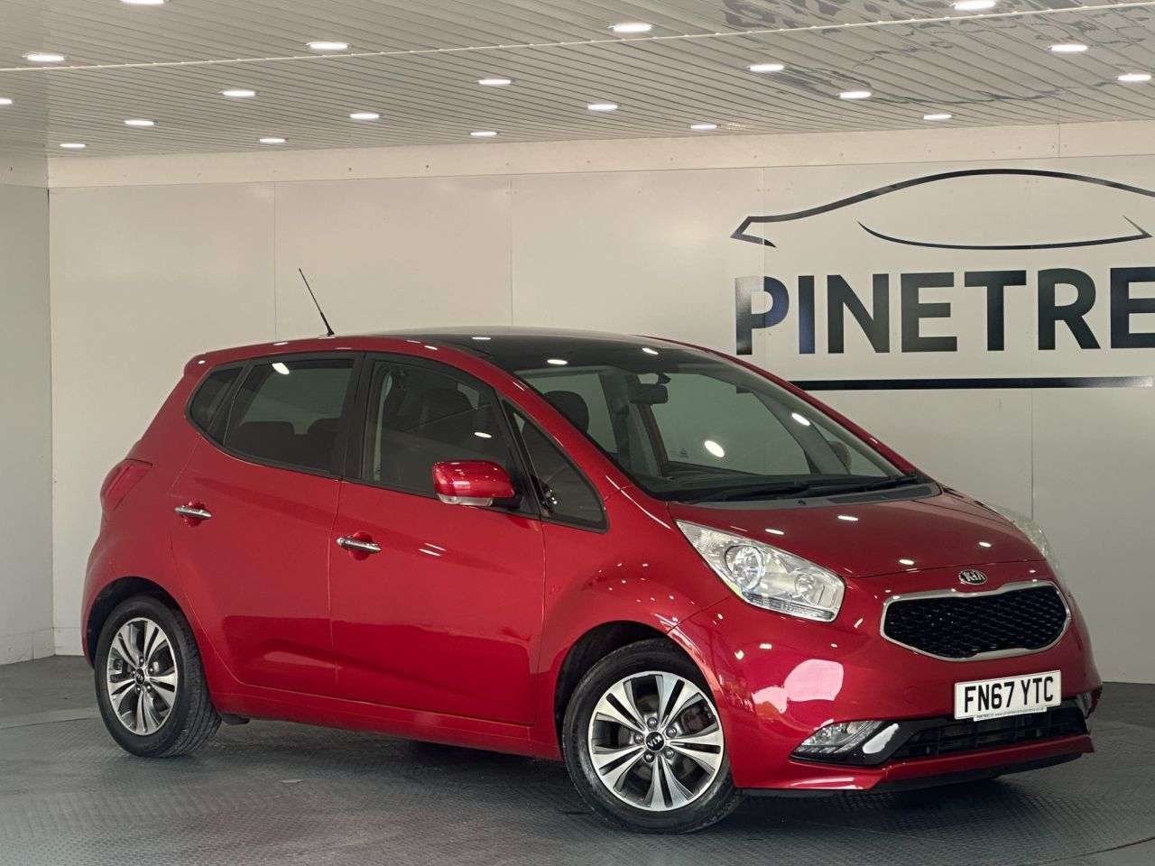 A 2017 KIA VENGA 1.6 4 MPV 5dr Petrol Auto Euro 6 (123 bhp) A 2017 KIA VENGA 1.6 4 MPV 5dr Petrol Auto Euro 6 (123 bhp)