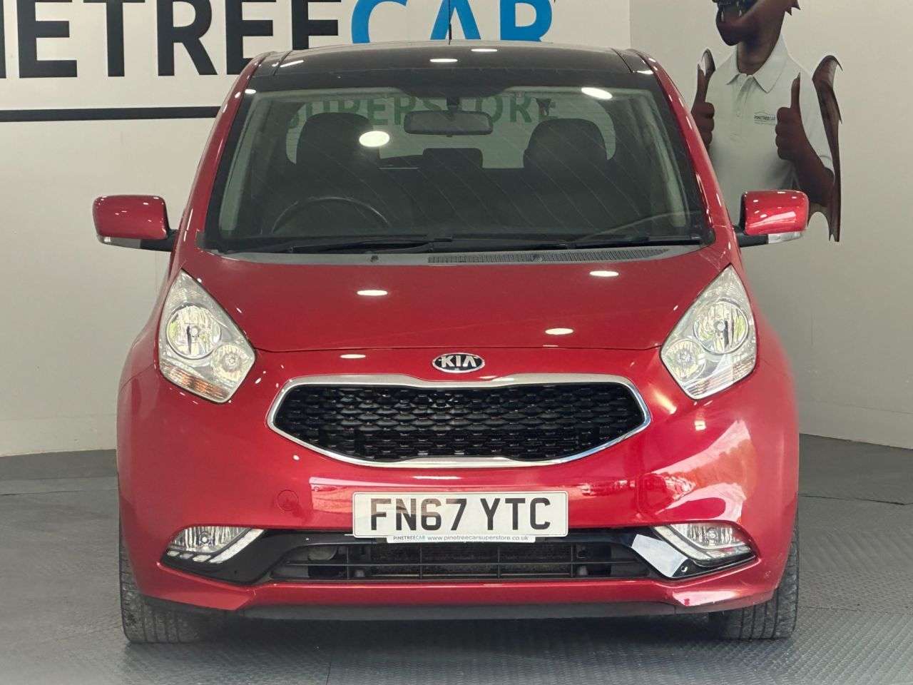 A 2017 KIA VENGA 1.6 4 MPV 5dr Petrol Auto Euro 6 (123 bhp) A 2017 KIA VENGA 1.6 4 MPV 5dr Petrol Auto Euro 6 (123 bhp)