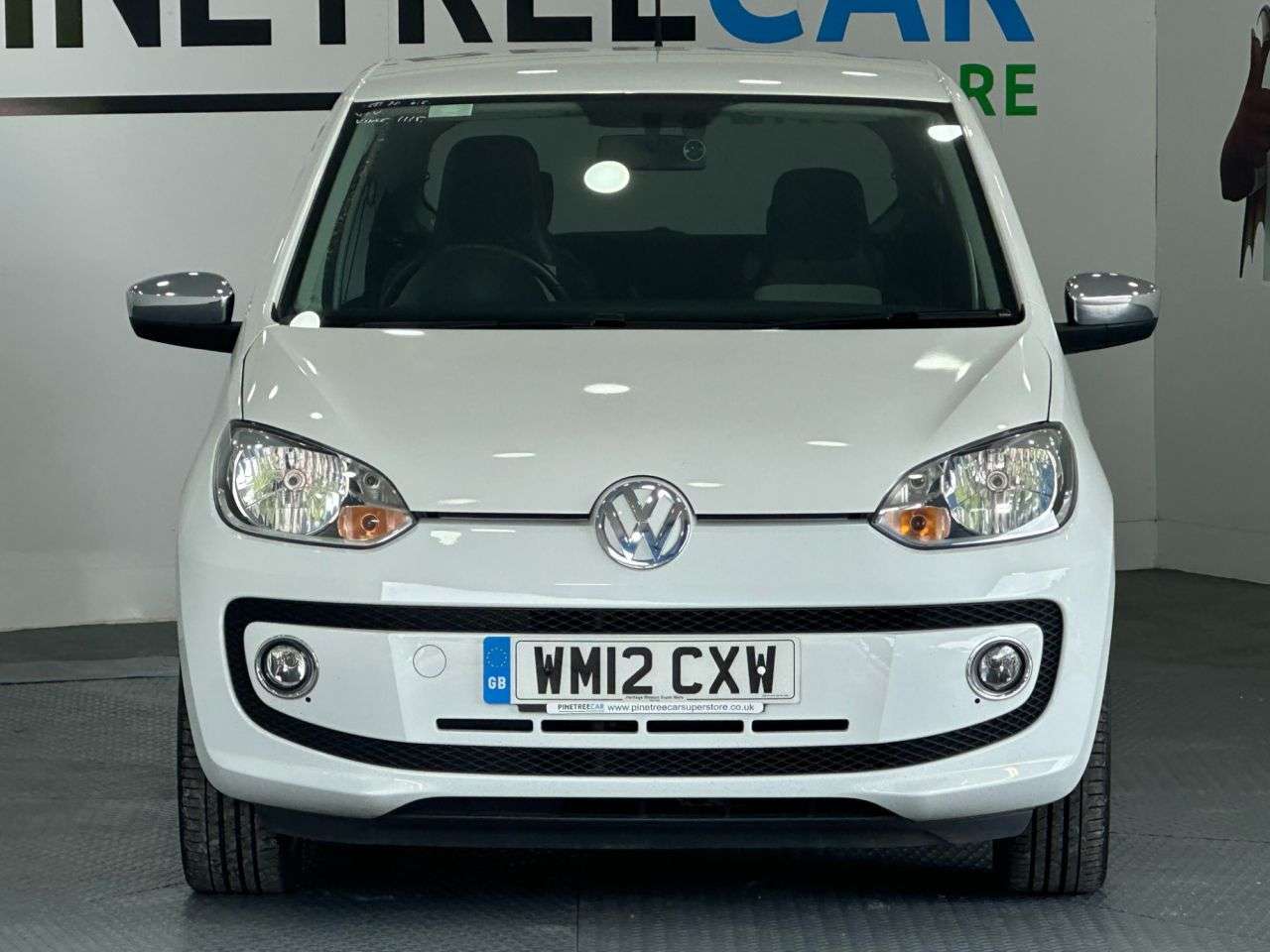 A 2012 VOLKSWAGEN UP UP WHITE A 2012 VOLKSWAGEN UP UP WHITE