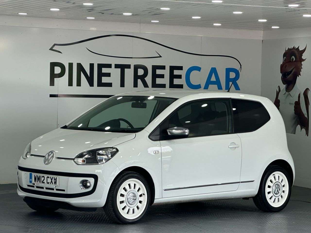 A 2012 VOLKSWAGEN UP UP WHITE A 2012 VOLKSWAGEN UP UP WHITE
