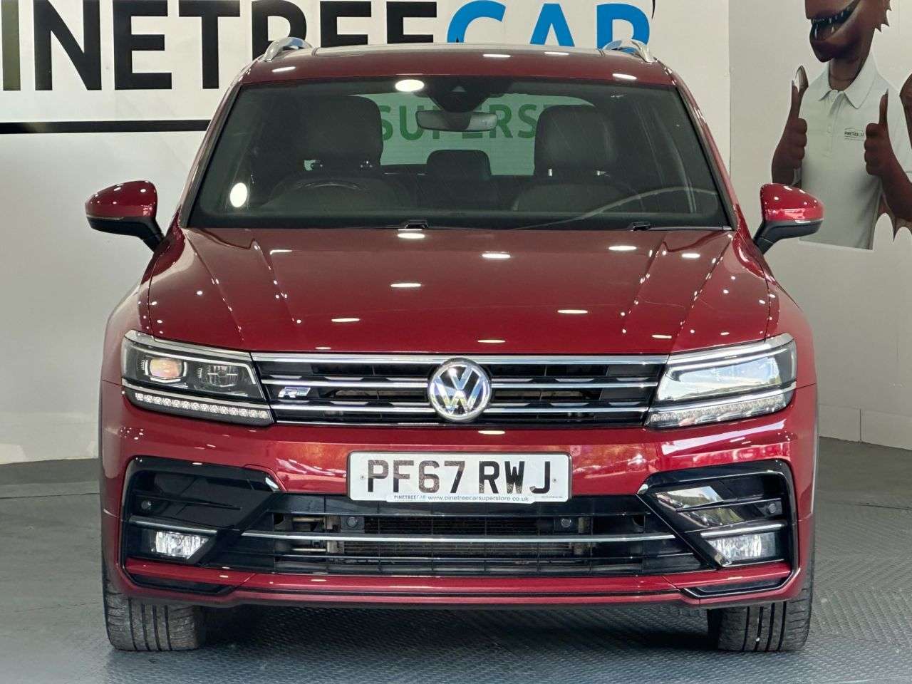 A 2018 VOLKSWAGEN TIGUAN 2.0 TDI R-Line SUV 5dr Diesel DSG Euro 6 (s/s) (150 ps) A 2018 VOLKSWAGEN TIGUAN 2.0 TDI R-Line SUV 5dr Diesel DSG Euro 6 (s/s) (150 ps)
