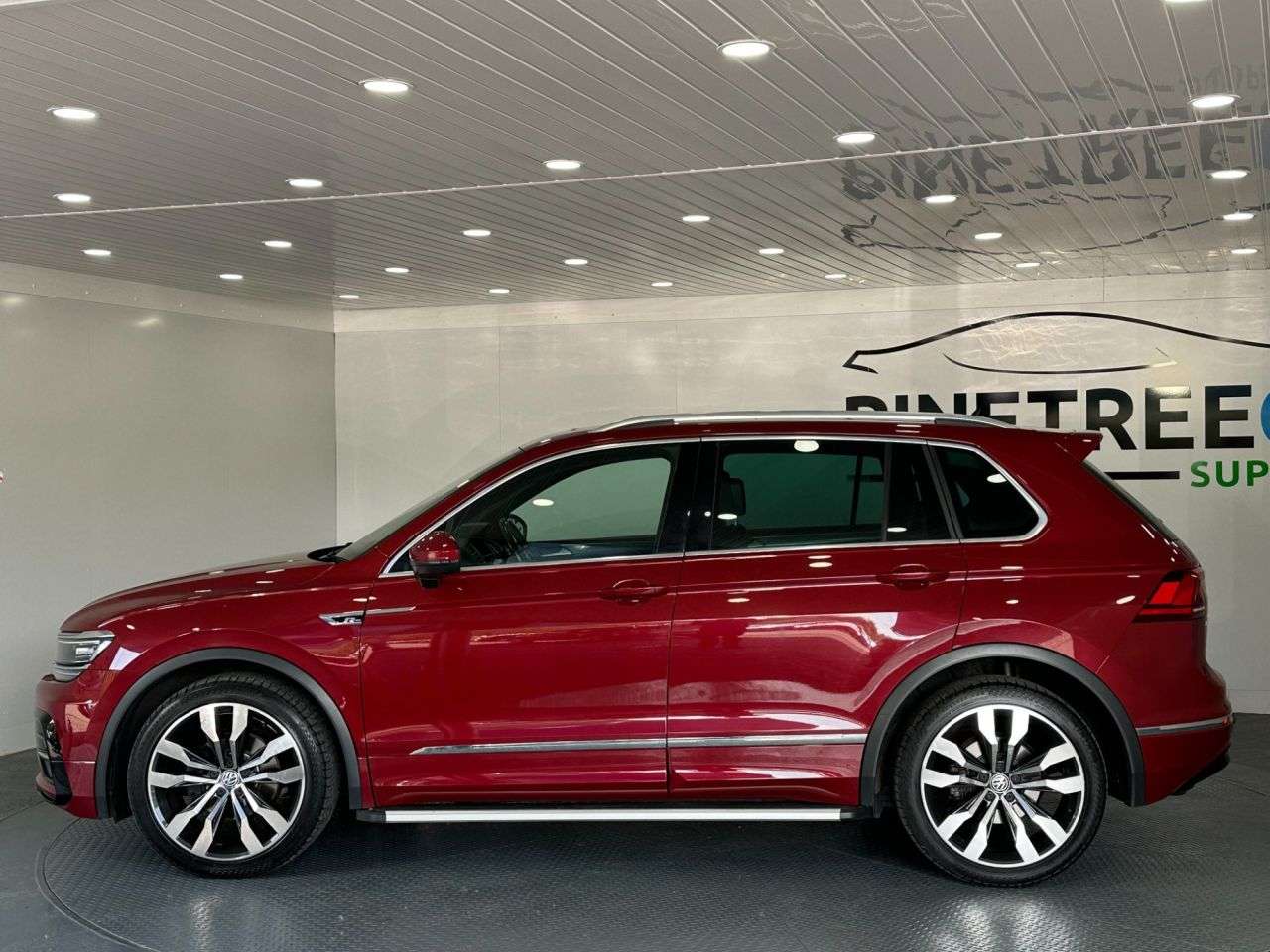 2018 VOLKSWAGEN TIGUAN 2018 VOLKSWAGEN TIGUAN