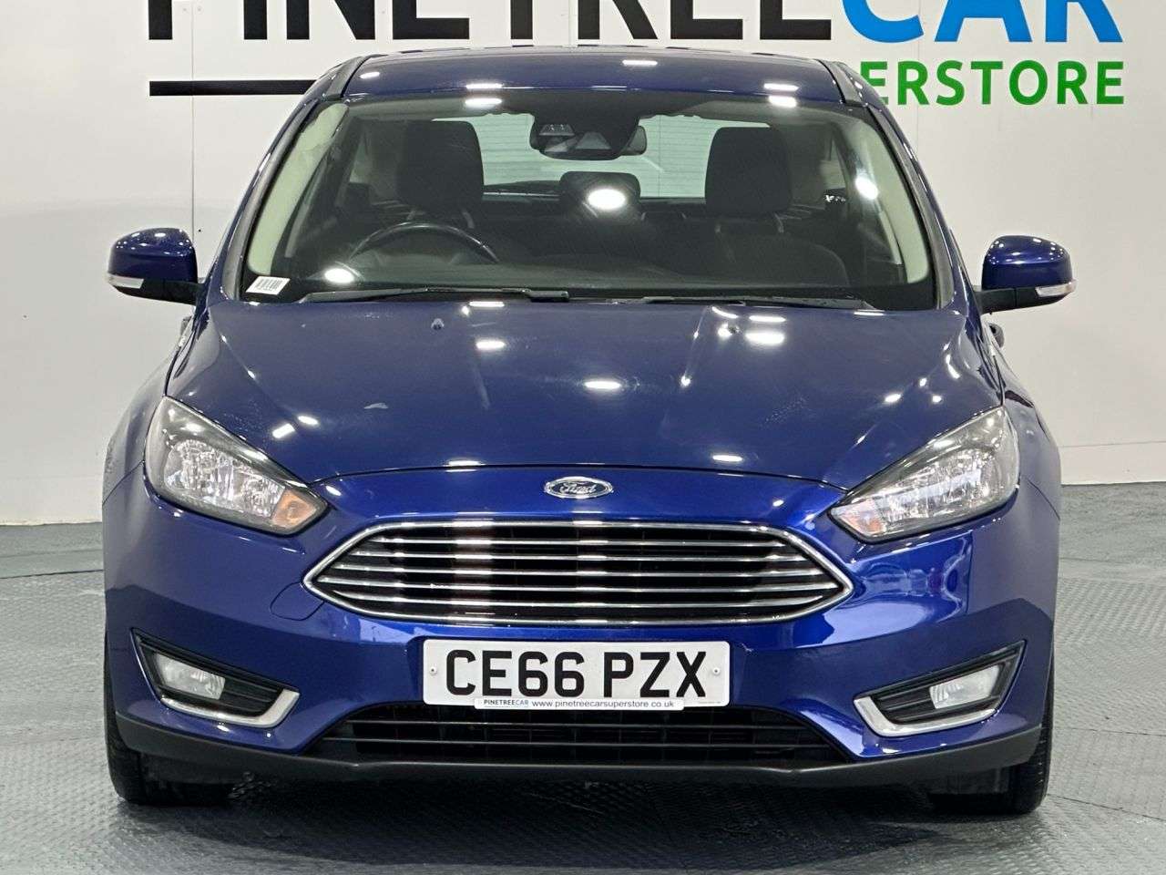 A 2016 FORD FOCUS 1.0T EcoBoost Titanium Hatchback 5dr Petrol Manual Euro 6 (s/s) (125 ps) A 2016 FORD FOCUS 1.0T EcoBoost Titanium Hatchback 5dr Petrol Manual Euro 6 (s/s) (125 ps)