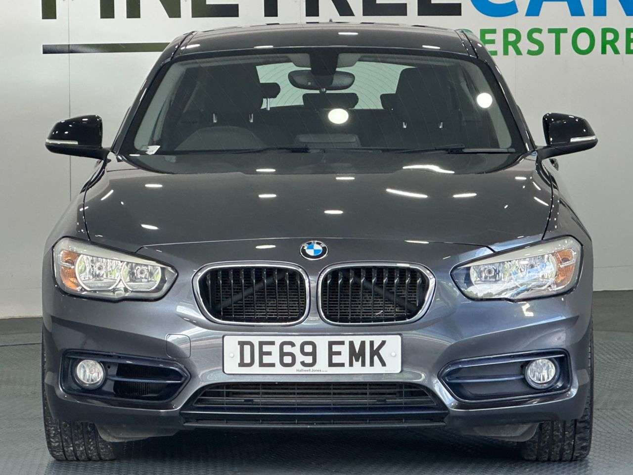 A 2019 BMW 1 SERIES 1.5 118i Sport Hatchback 5dr Petrol Manual Euro 6 (s/s) (136 ps) A 2019 BMW 1 SERIES 1.5 118i Sport Hatchback 5dr Petrol Manual Euro 6 (s/s) (136 ps)