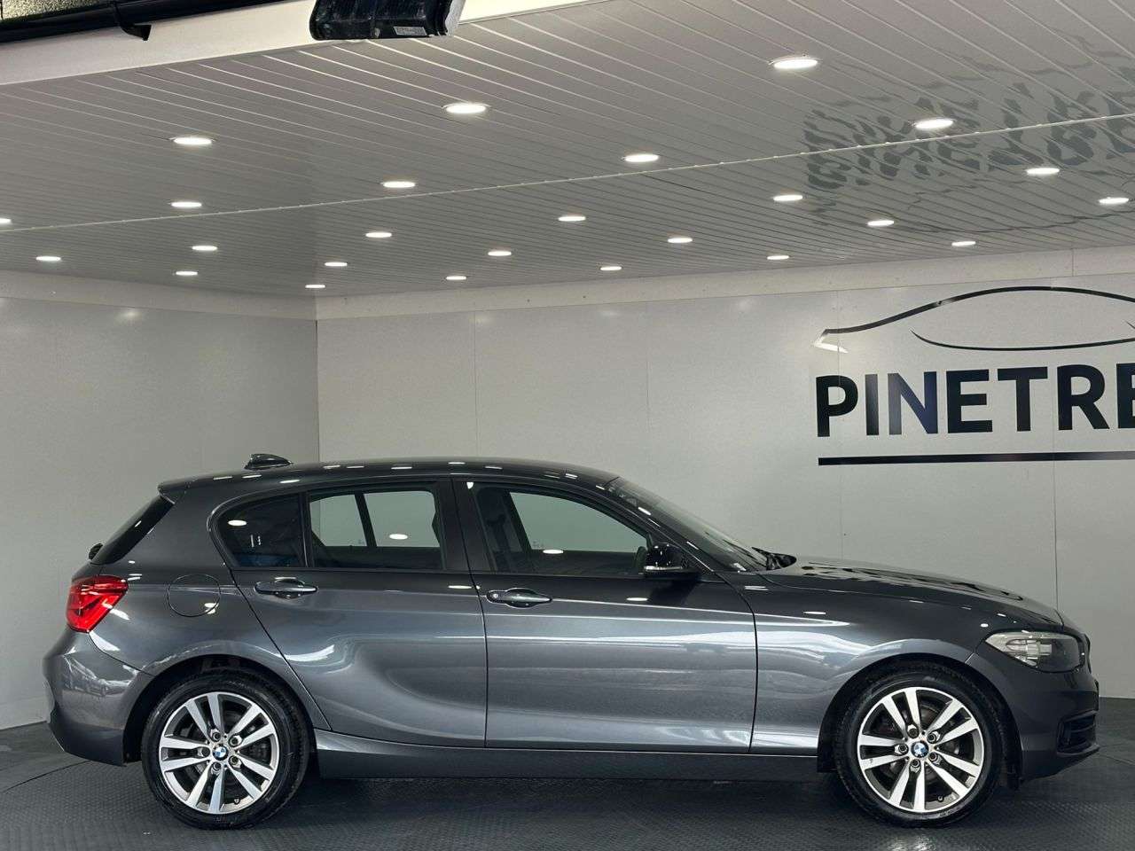 2019 BMW 1 SERIES 2019 BMW 1 SERIES