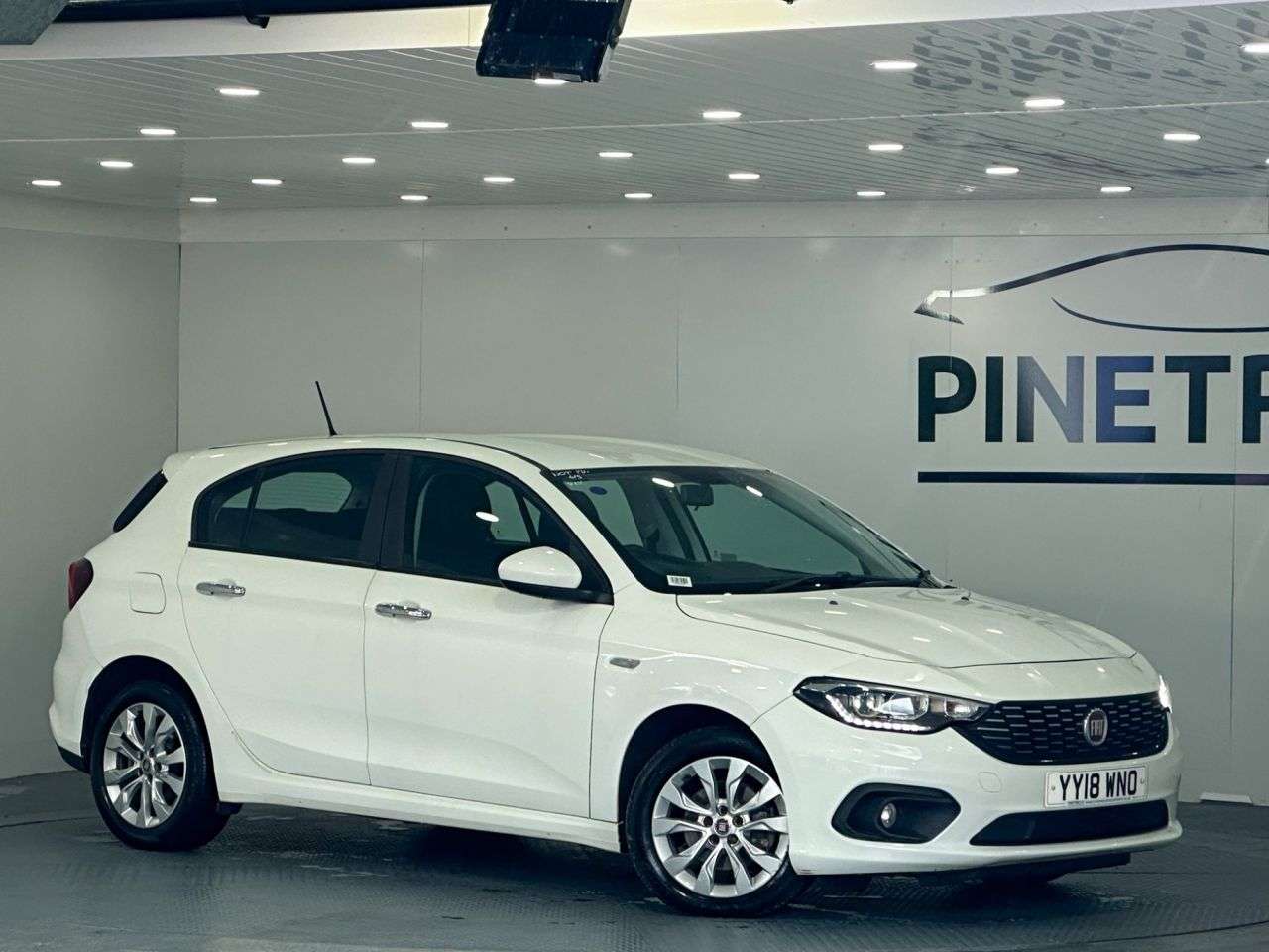 A 2018 FIAT TIPO 1.6 MultiJetII Easy Plus Hatchback 5dr Diesel Manual Euro 6 (s/s) (120 ps) A 2018 FIAT TIPO 1.6 MultiJetII Easy Plus Hatchback 5dr Diesel Manual Euro 6 (s/s) (120 ps)