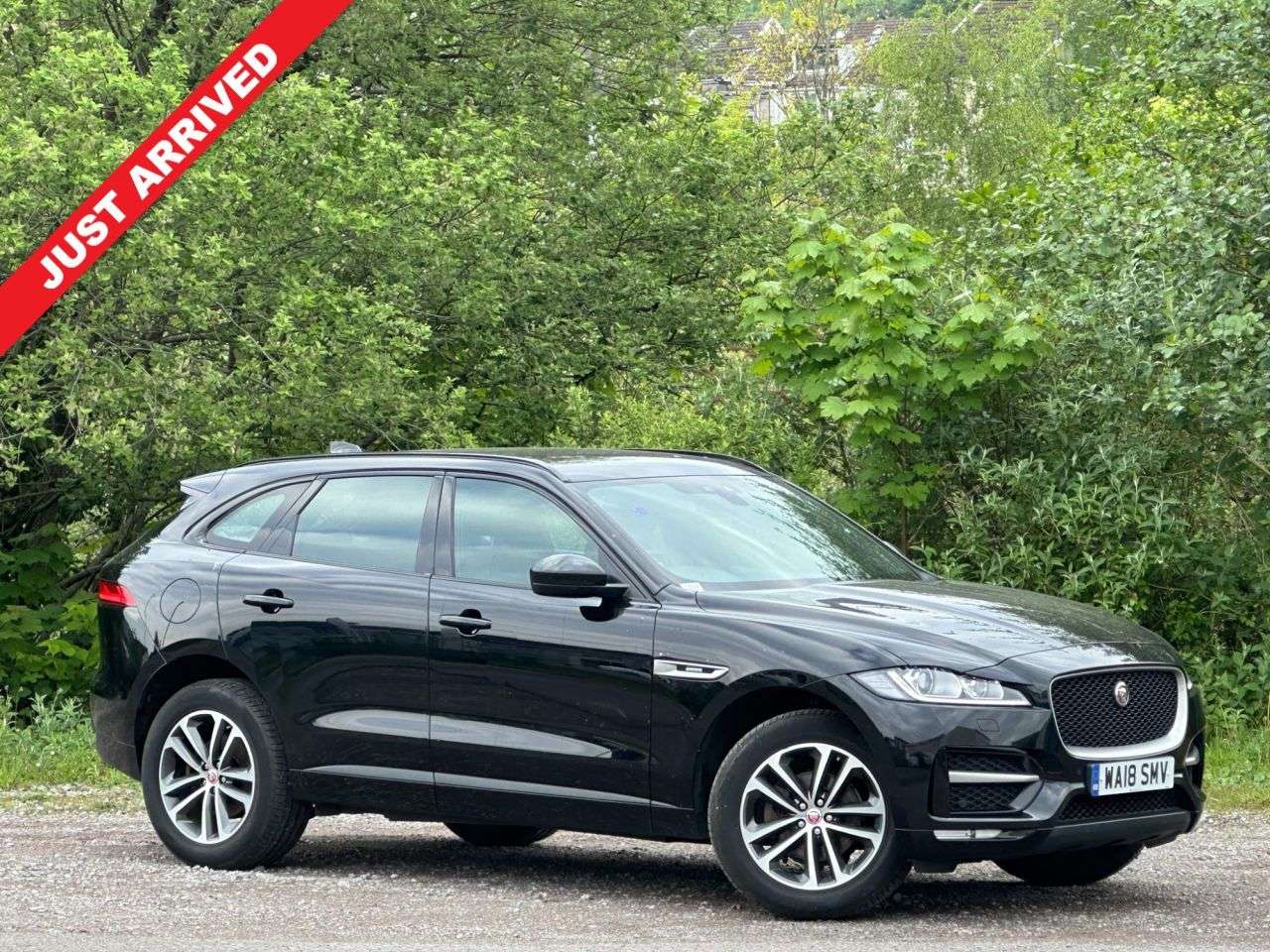 A 2018 JAGUAR F-PACE 2.0 D180 R-Sport SUV 5dr Diesel Auto AWD Euro 6 (s/s) (180 ps) A 2018 JAGUAR F-PACE 2.0 D180 R-Sport SUV 5dr Diesel Auto AWD Euro 6 (s/s) (180 ps)