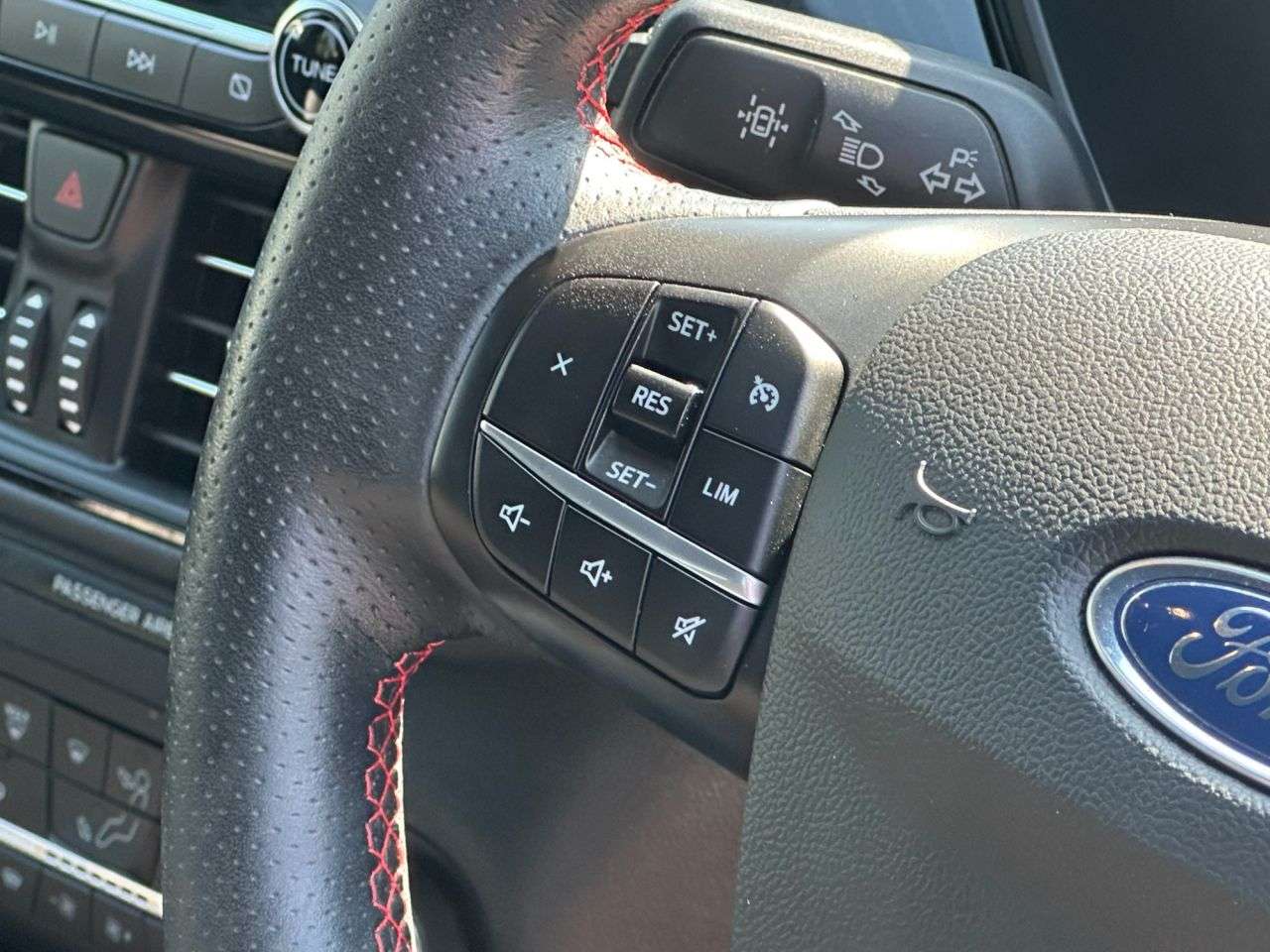 2021 FORD KUGA 2021 FORD KUGA