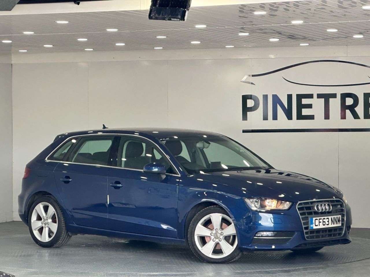 A 2014 AUDI A3 1.6 TDI Sport Sportback 5dr Diesel Manual Euro 5 (s/s) (105 ps) A 2014 AUDI A3 1.6 TDI Sport Sportback 5dr Diesel Manual Euro 5 (s/s) (105 ps)