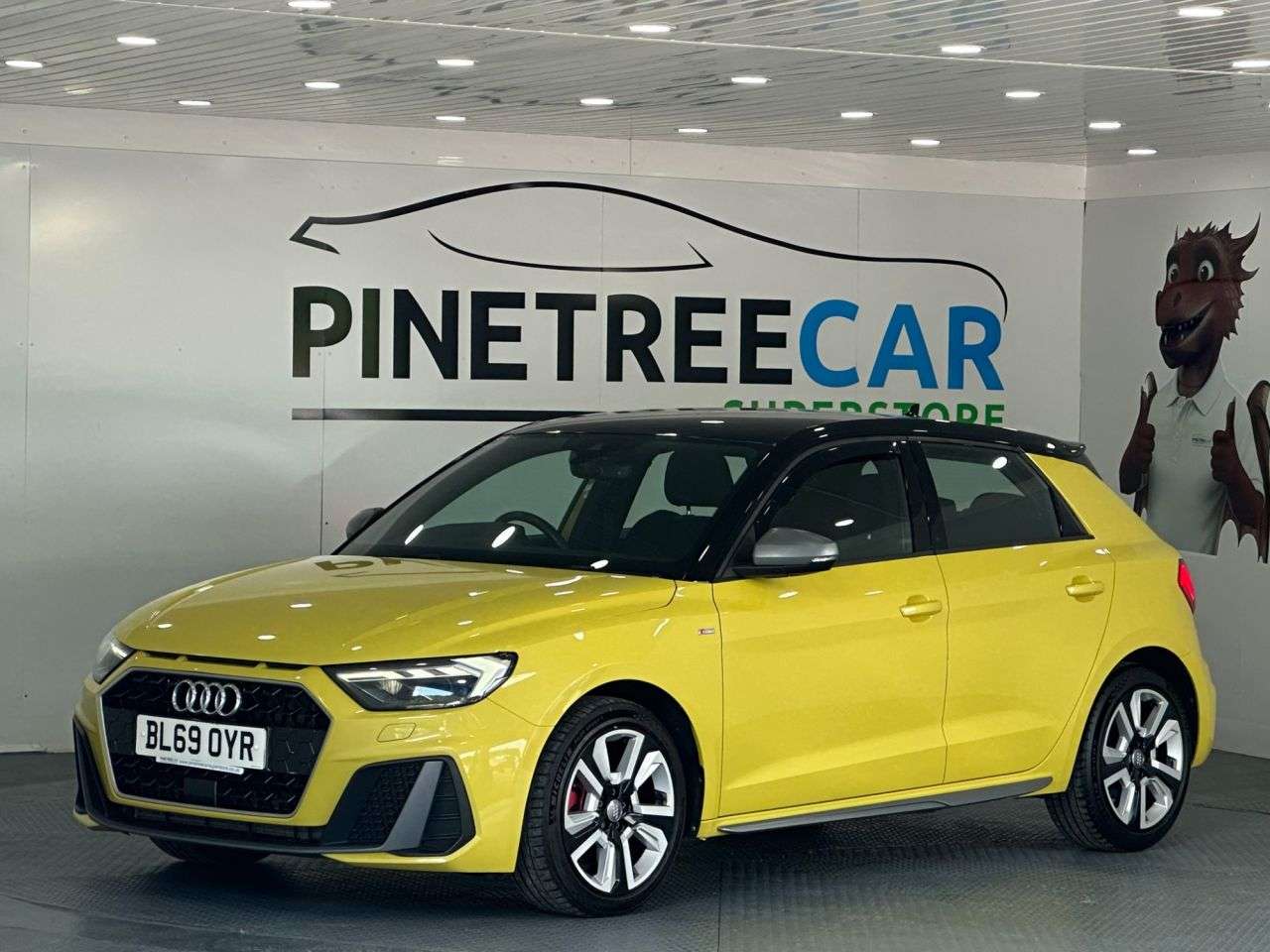 A 2019 AUDI A1 2.0 TFSI 40 S line Competition Sportback 5dr Petrol S Tronic Euro 6 (s/s) ( A 2019 AUDI A1 2.0 TFSI 40 S line Competition Sportback 5dr Petrol S Tronic Euro 6 (s/s) (