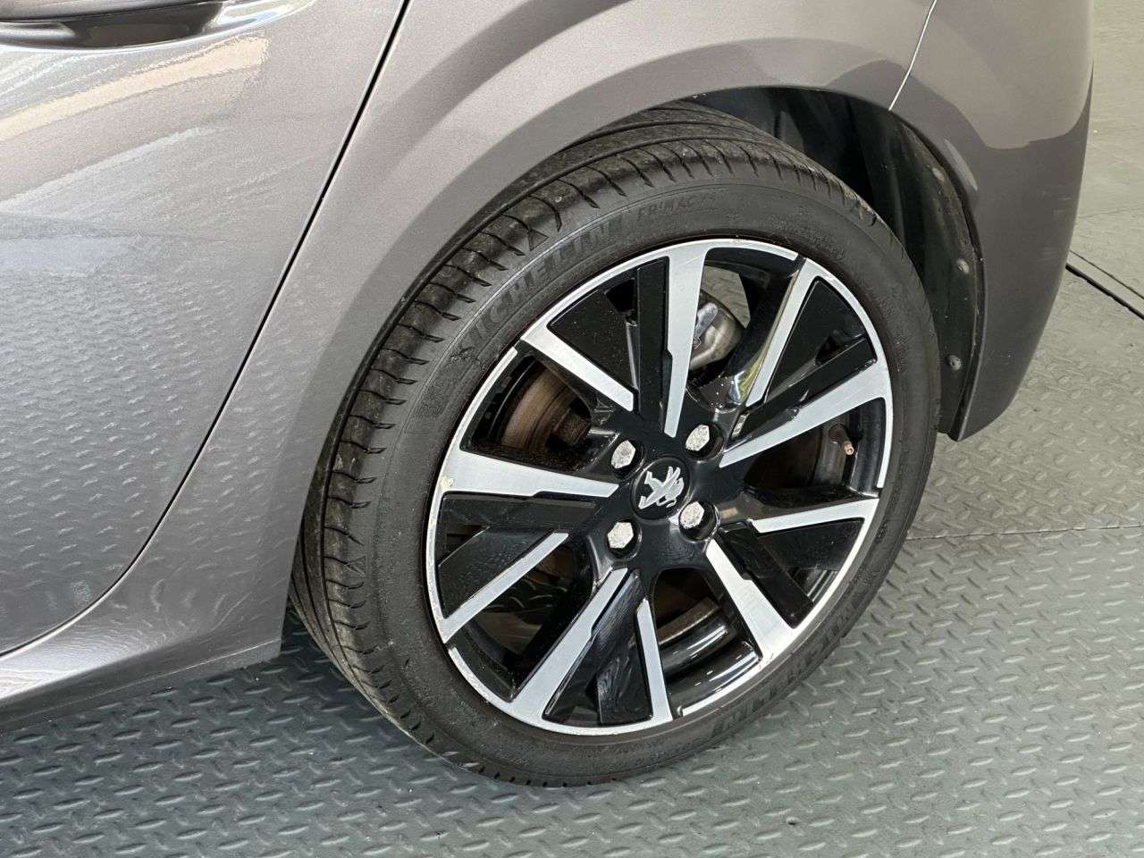 2020 PEUGEOT 208 2020 PEUGEOT 208