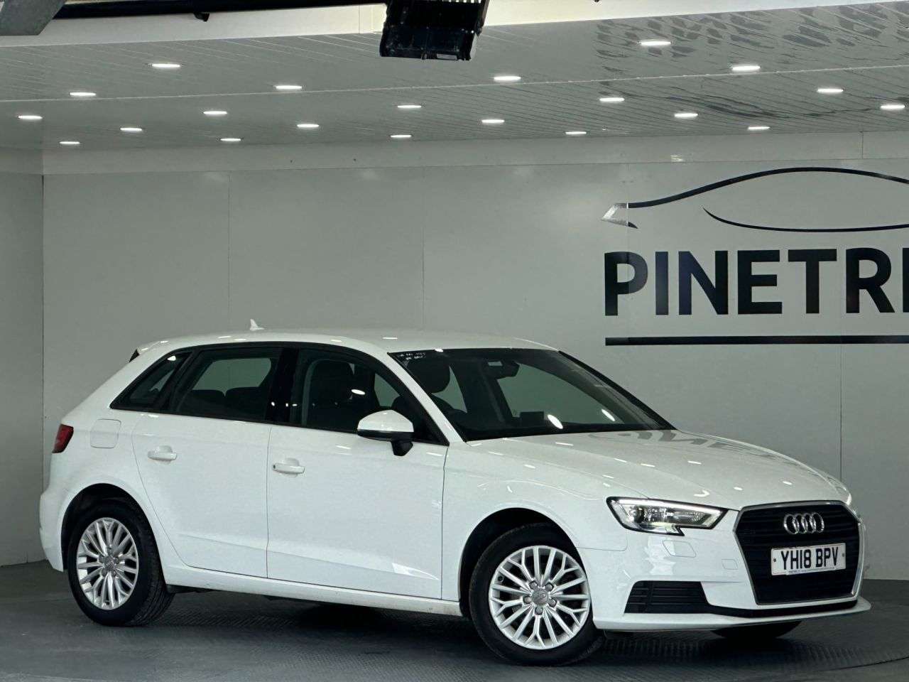 A 2018 AUDI A3 1.6 TDI SE Technik Sportback 5dr Diesel Manual Euro 6 (s/s) (116 ps) A 2018 AUDI A3 1.6 TDI SE Technik Sportback 5dr Diesel Manual Euro 6 (s/s) (116 ps)