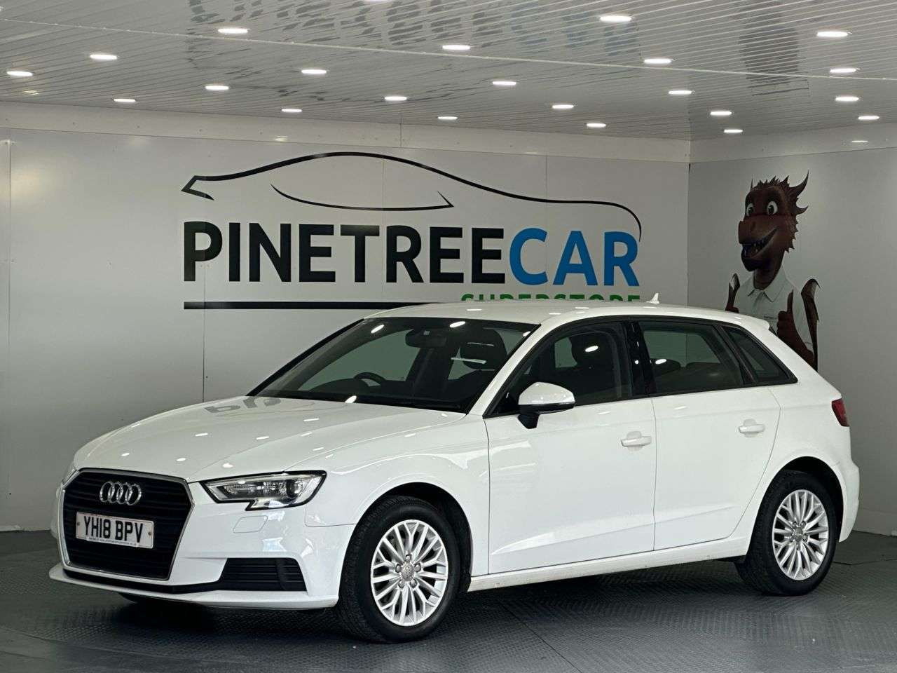 A 2018 AUDI A3 1.6 TDI SE Technik Sportback 5dr Diesel Manual Euro 6 (s/s) (116 ps) A 2018 AUDI A3 1.6 TDI SE Technik Sportback 5dr Diesel Manual Euro 6 (s/s) (116 ps)
