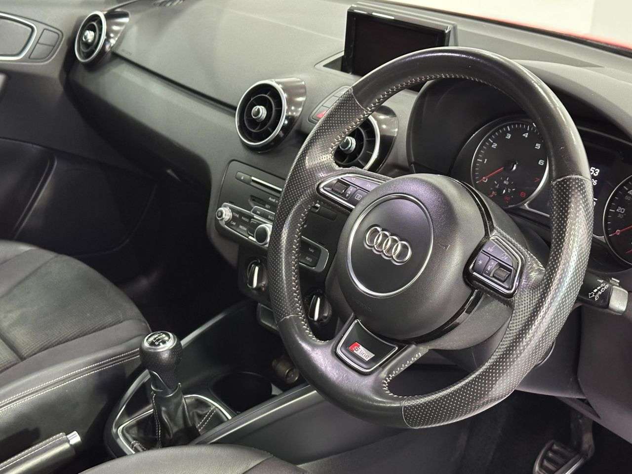 2017 AUDI A1 2017 AUDI A1