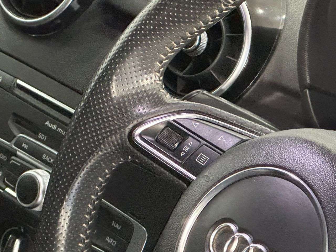 2017 AUDI A1 2017 AUDI A1