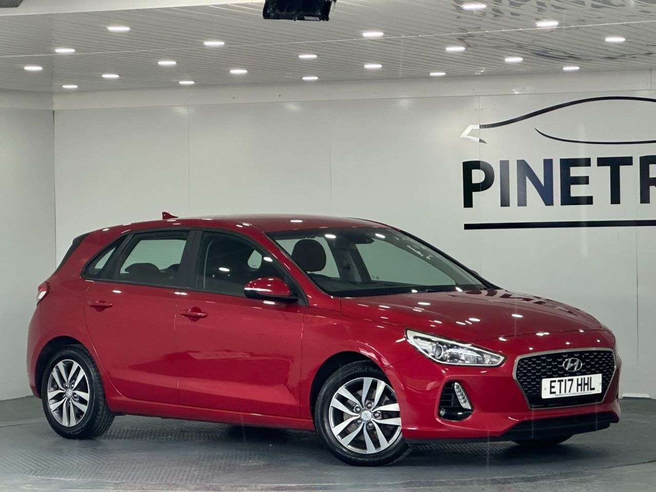 A 2017 HYUNDAI I30 1.0 T-GDi Blue Drive SE Hatchback 5dr Petrol Manual Euro 6 (s/s) (120 ps) A 2017 HYUNDAI I30 1.0 T-GDi Blue Drive SE Hatchback 5dr Petrol Manual Euro 6 (s/s) (120 ps)