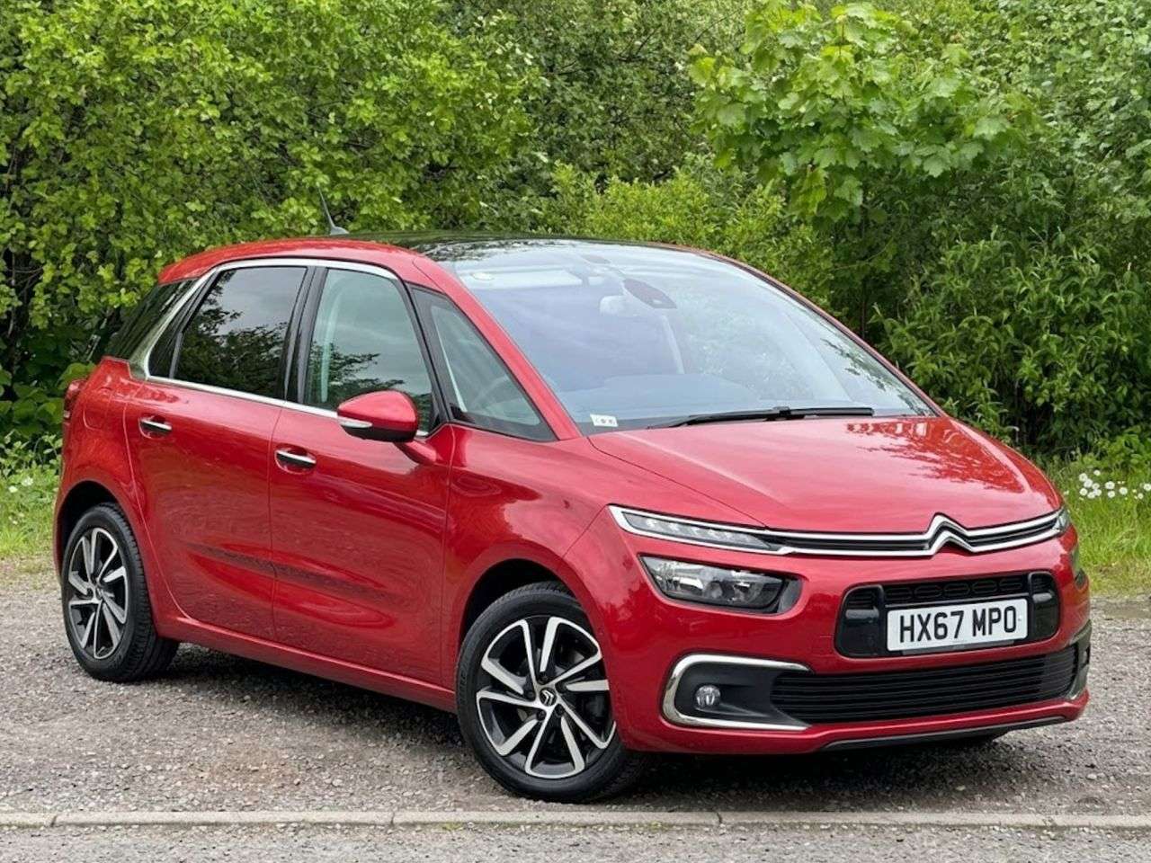 A 2017 CITROEN C4 PICASSO 1.6 BlueHDi Flair MPV 5dr Diesel Manual Euro 6 (s/s) (120 ps) A 2017 CITROEN C4 PICASSO 1.6 BlueHDi Flair MPV 5dr Diesel Manual Euro 6 (s/s) (120 ps)
